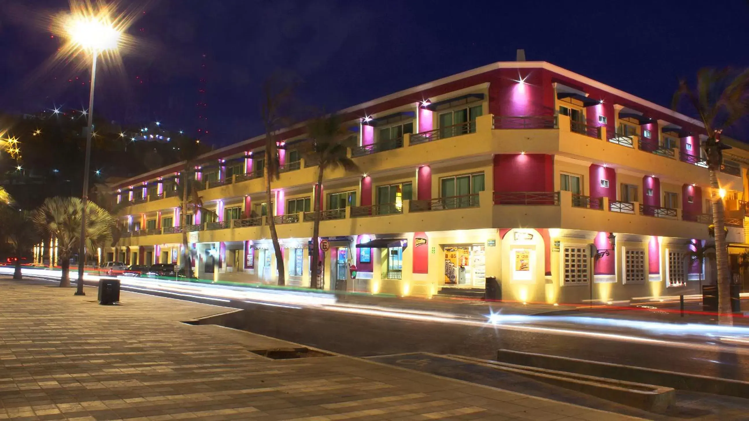 Property Building in Hotel La Siesta