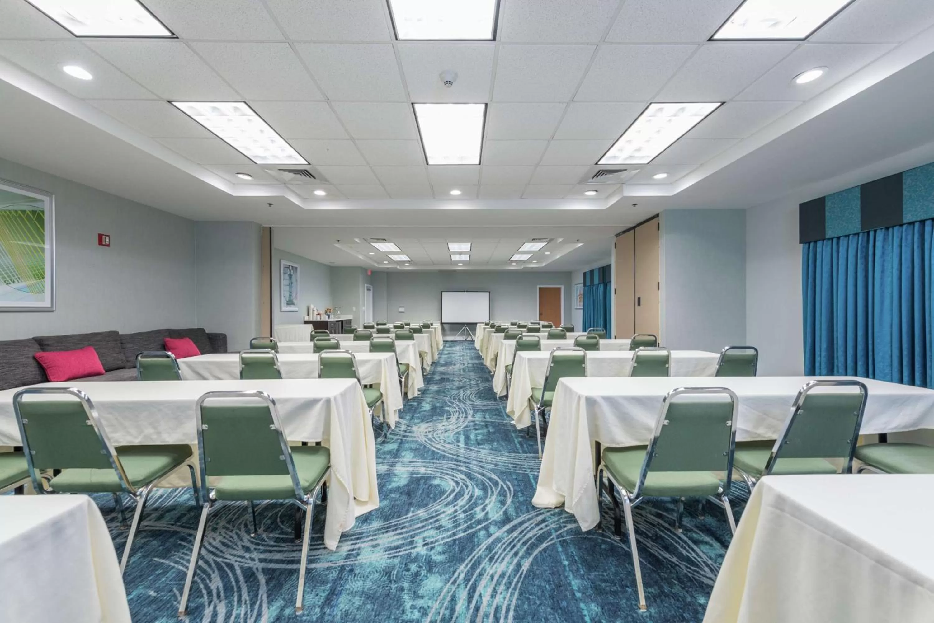 Meeting/conference room in Hampton Inn Tampa-Veterans Expressway