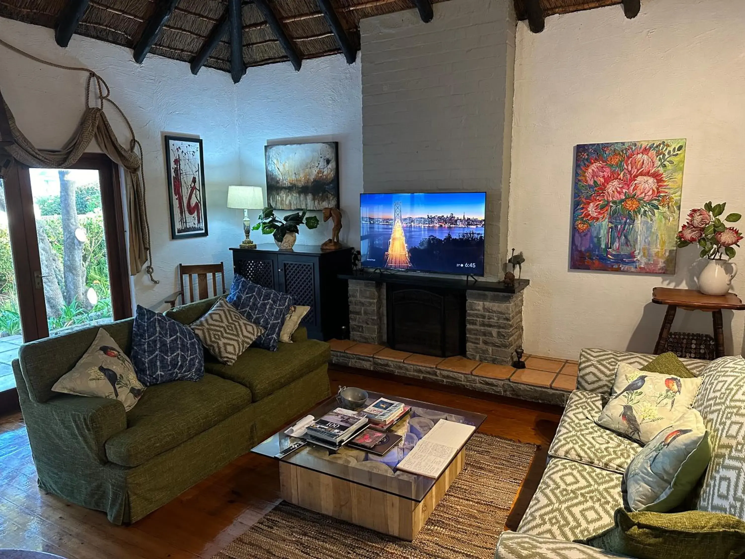 Living room, Seating Area in House on Westcliff