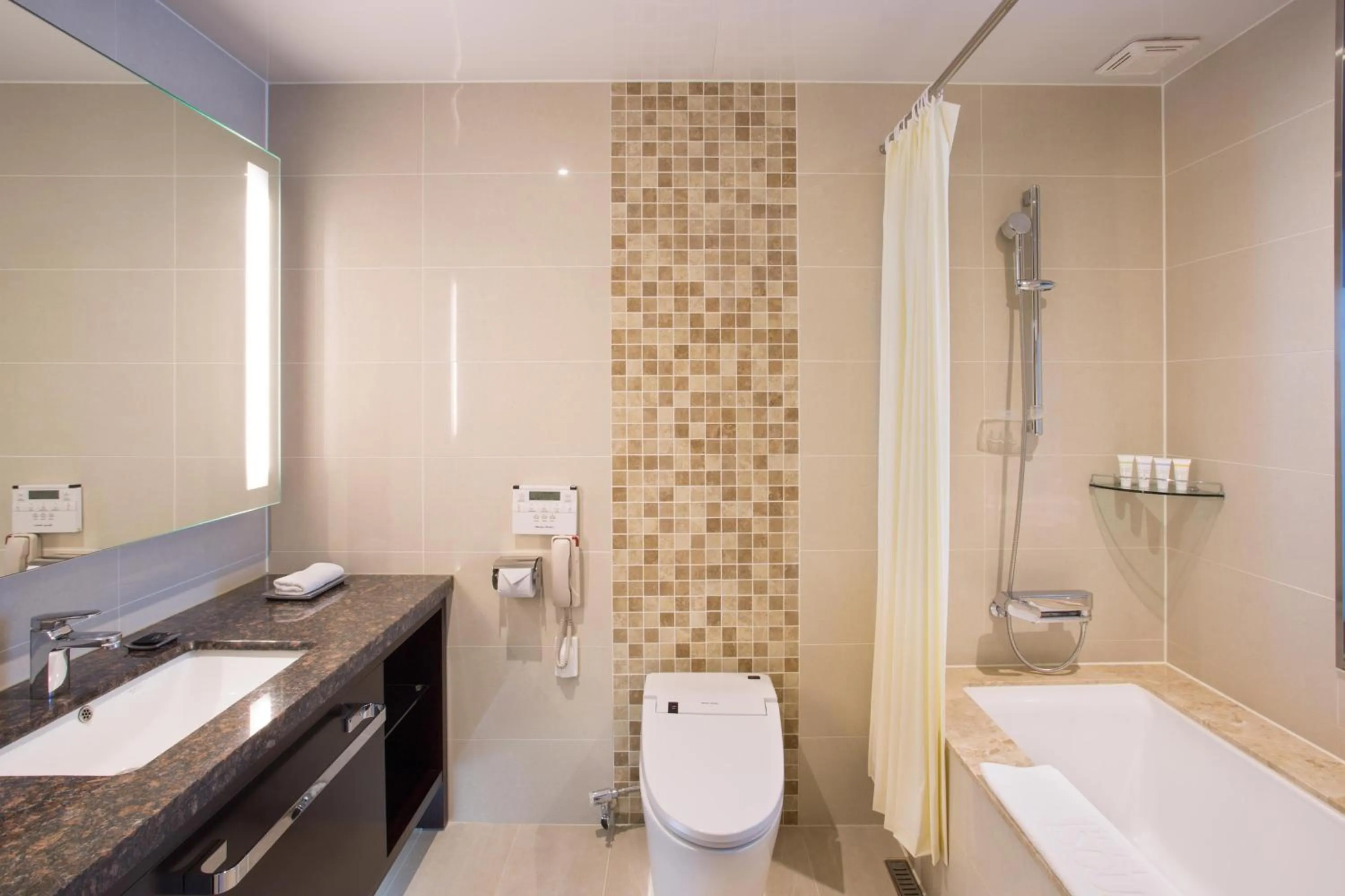 Toilet in I Square Hotel