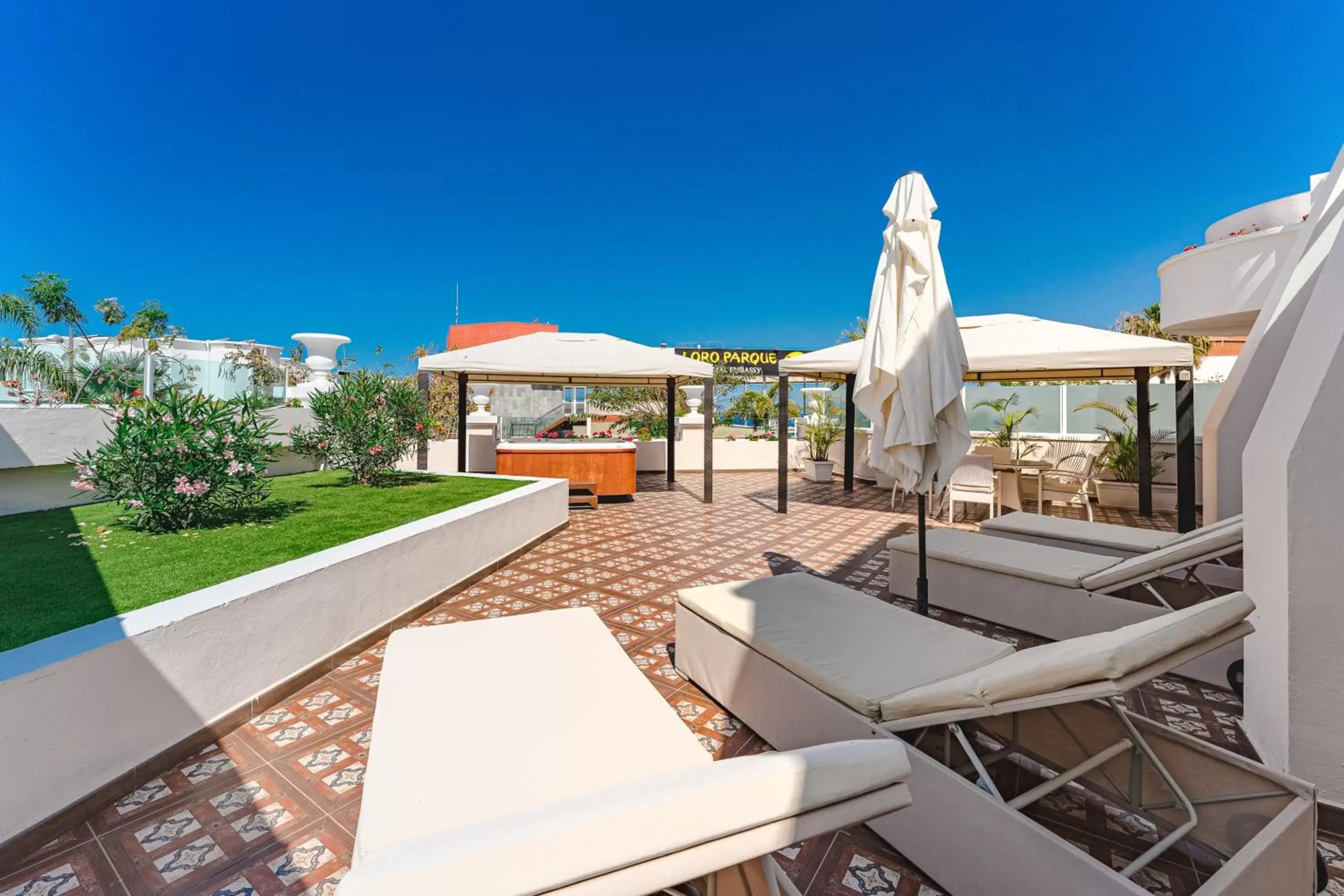 Balcony/Terrace in Flamingo Suites Boutique Hotel