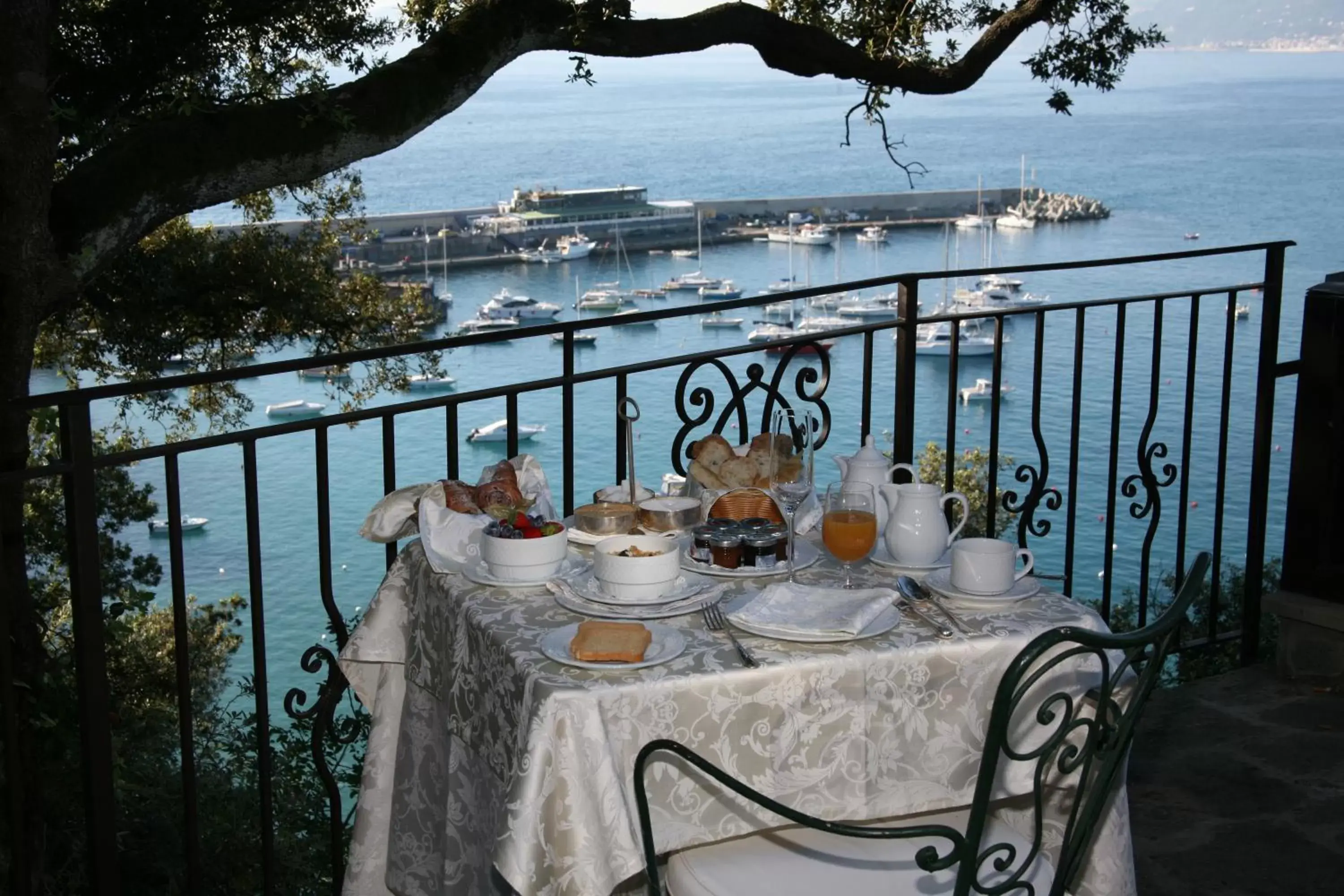 Breakfast in Grand Hotel Dei Castelli