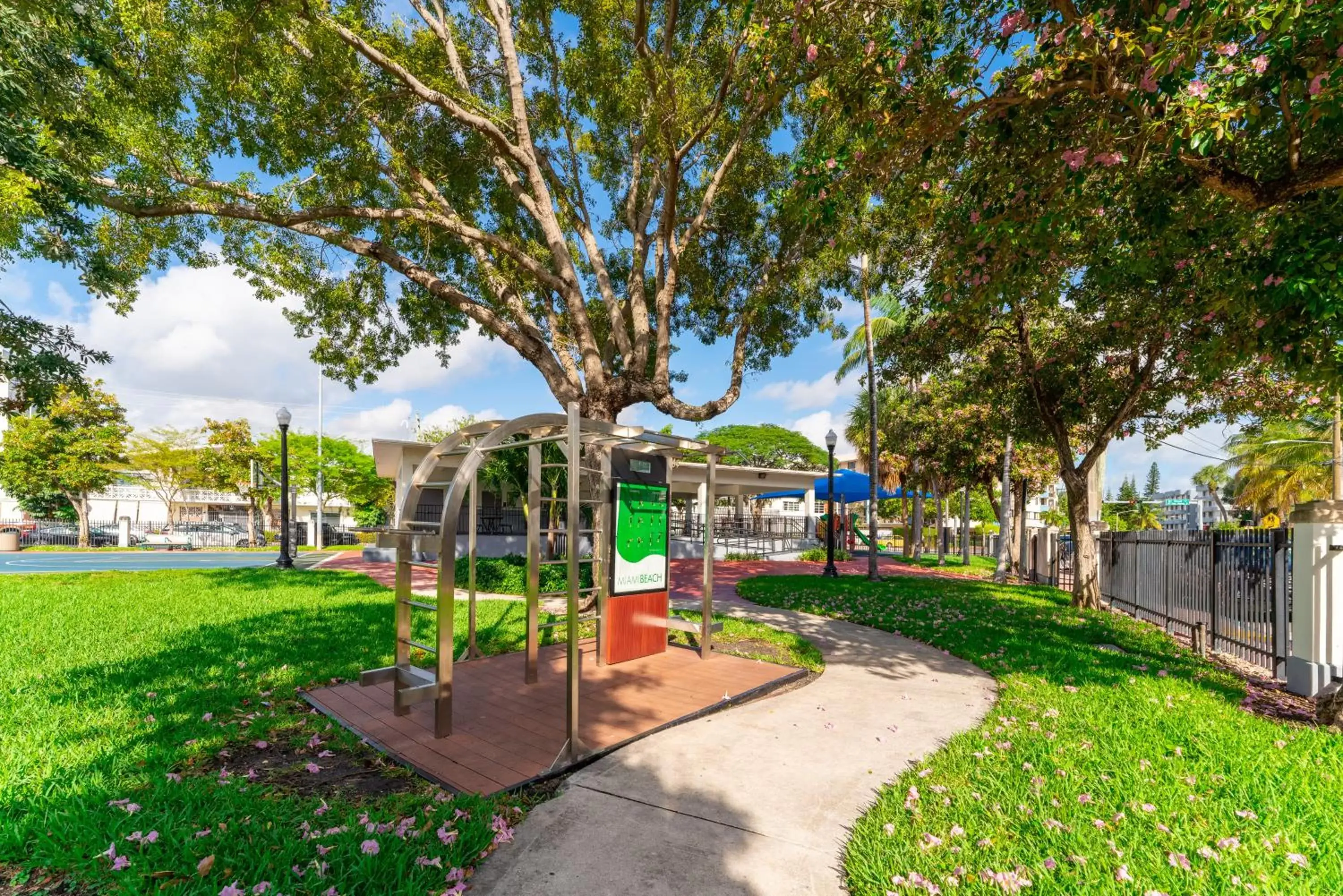 Nearby landmark, Children's Play Area in PRAIA Hotel Boutique & Apartments Miami Beach
