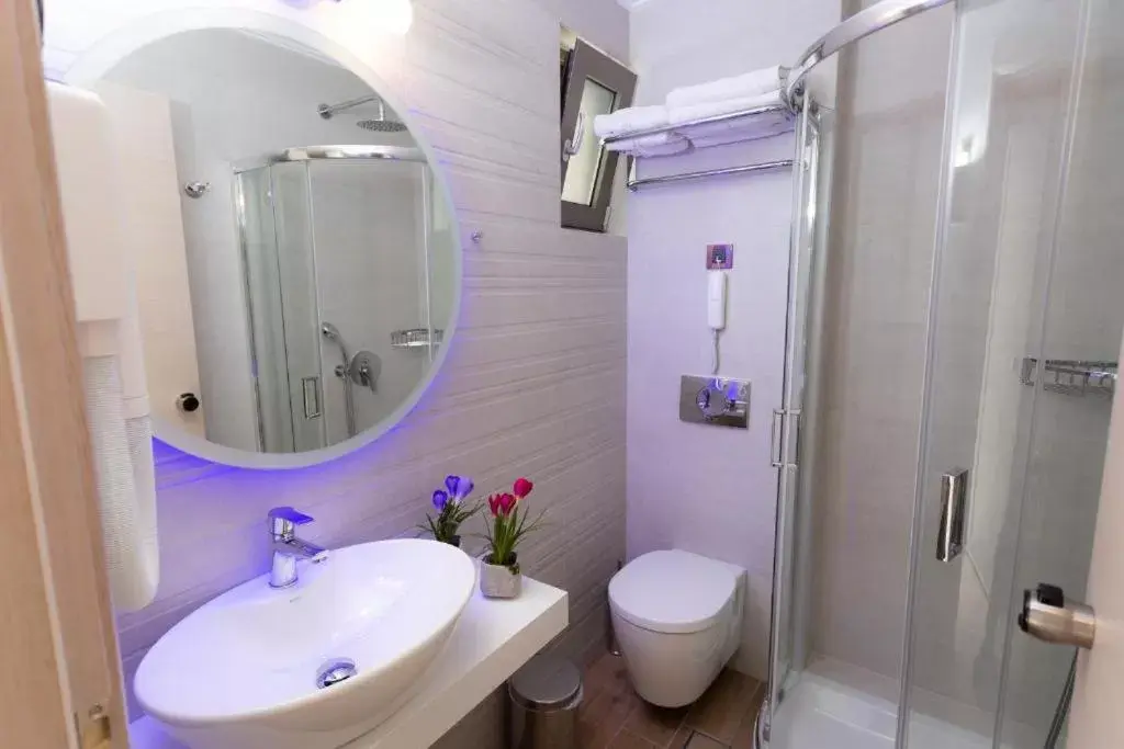 Bathroom in Akti Taygetos - Conference Resort