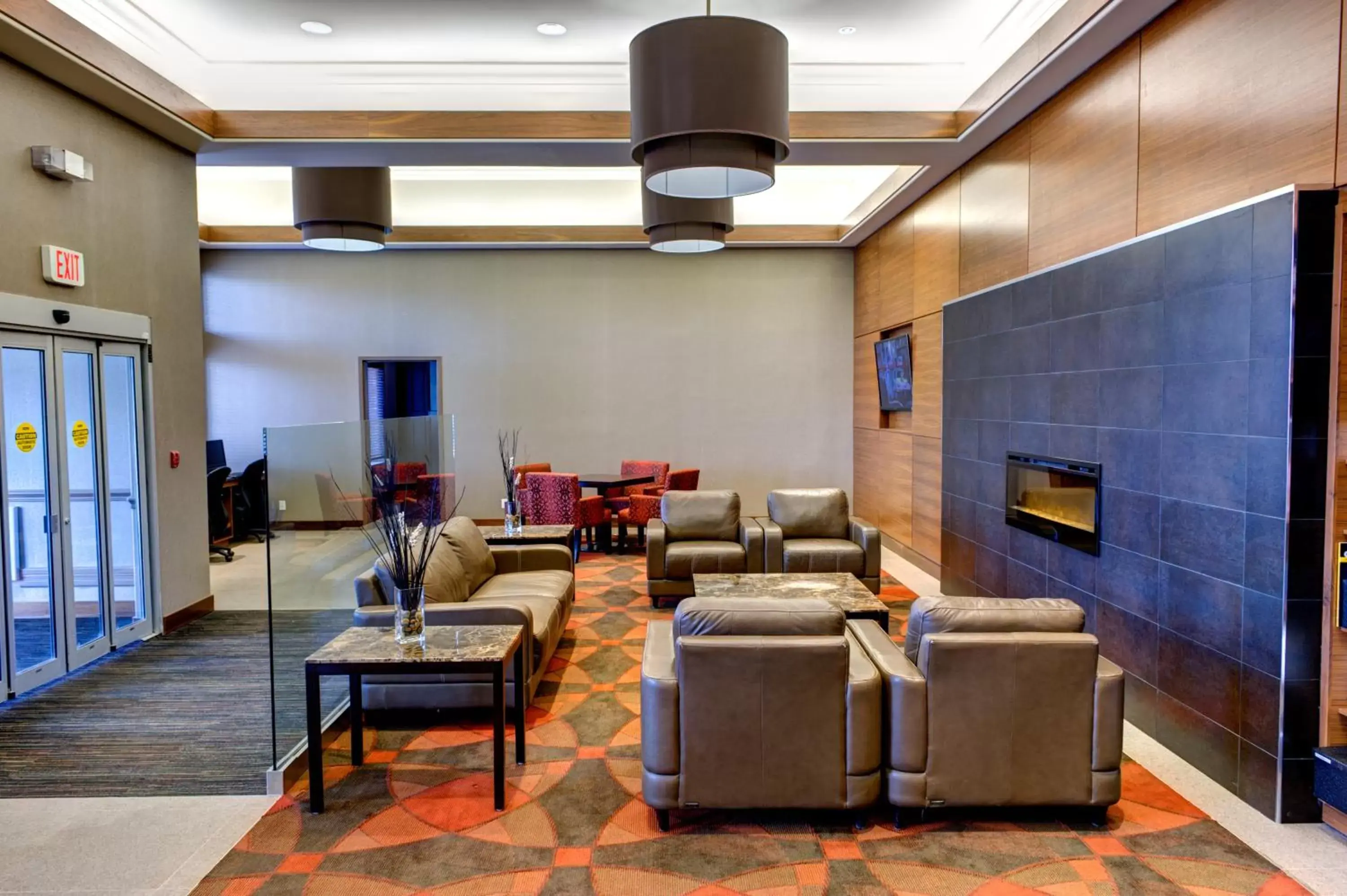 Lobby or reception in Radisson Hotel & Suites Fort McMurray