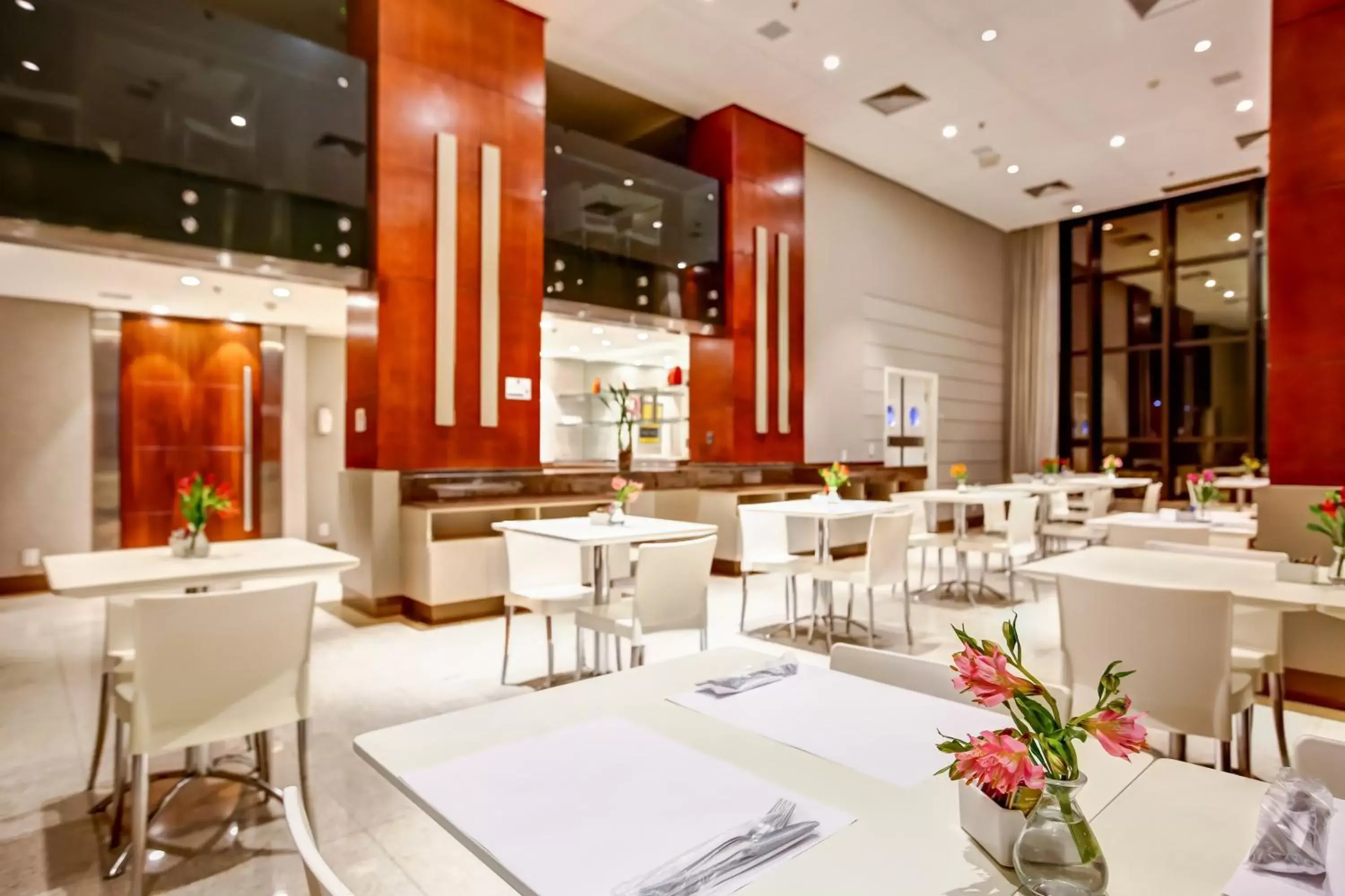 Restaurant/Places to Eat in Comfort Suites Brasília