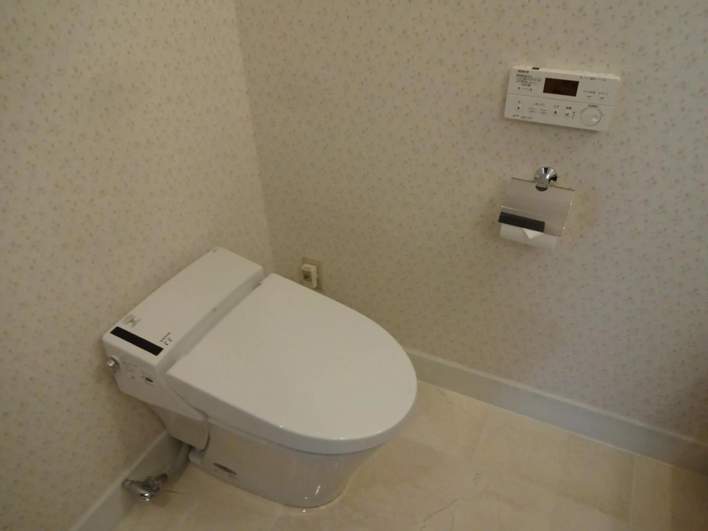 Toilet, Bathroom in Kyu Karuizawa Hotel Otowa No Mori