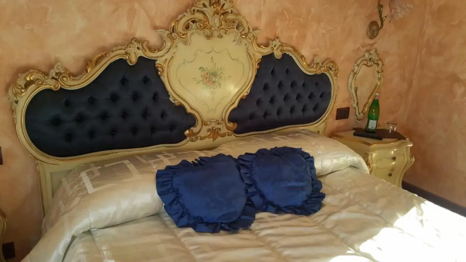 Bed in Le Rose