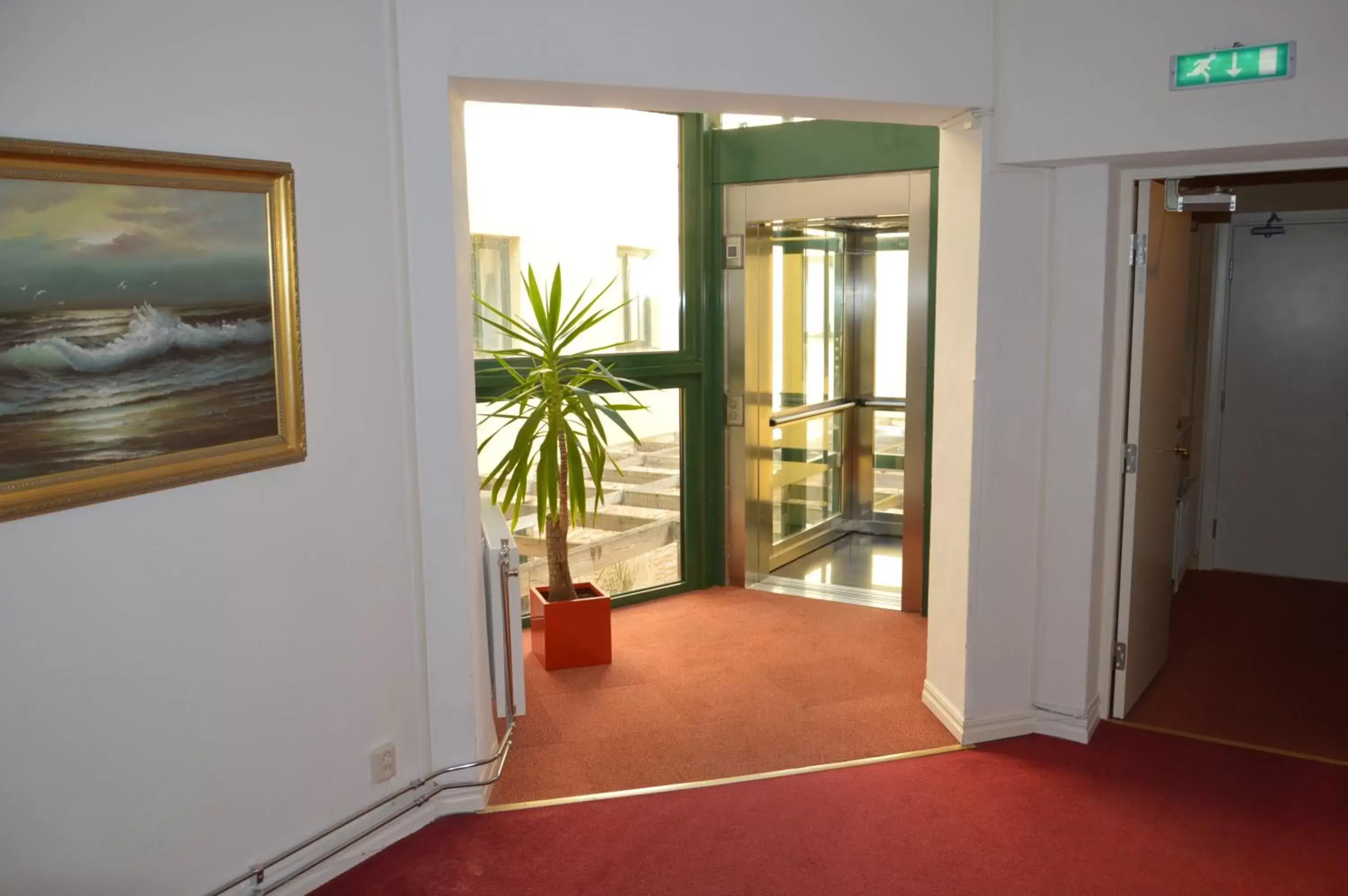 Property building in Best Western Hotel Anno 1937 Property building in Best Western Hotel Anno 1937