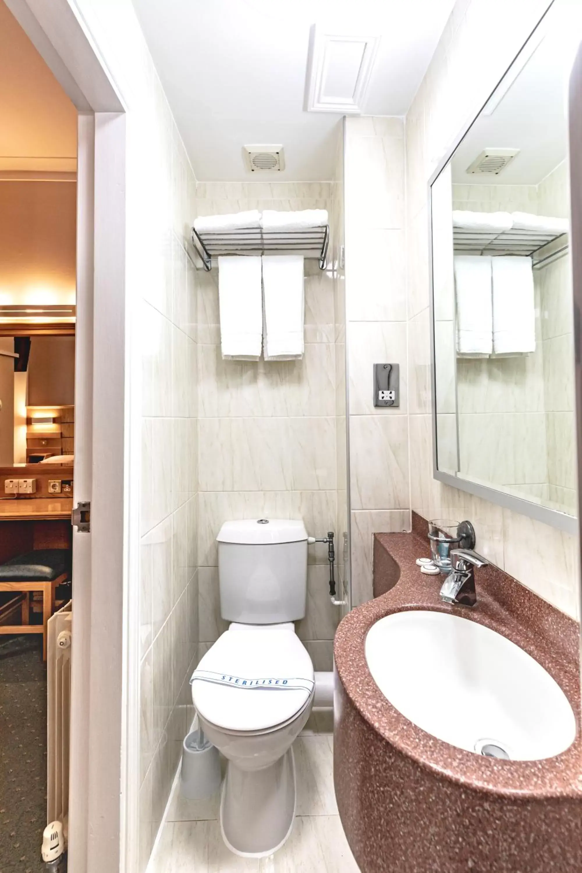 Bathroom in The Nayland Hotel