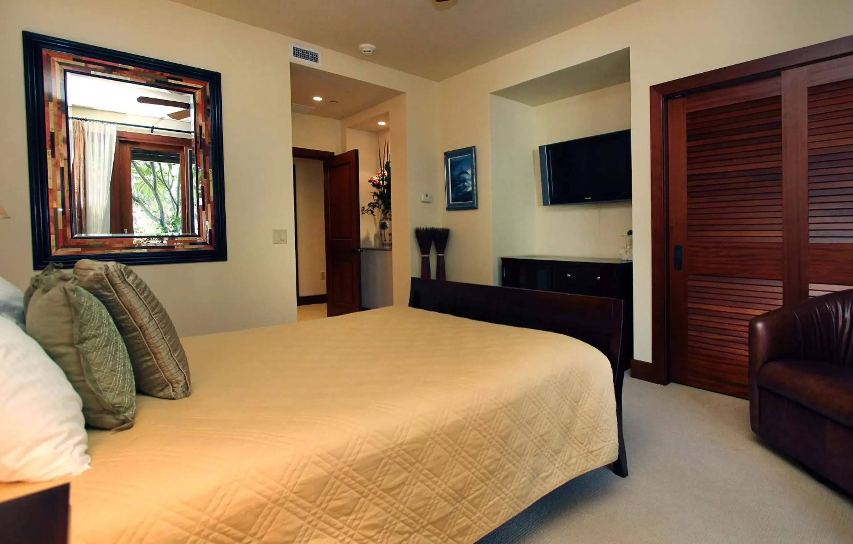 Bed in Wailea Beach Villas, a Destination by Hyatt Residence