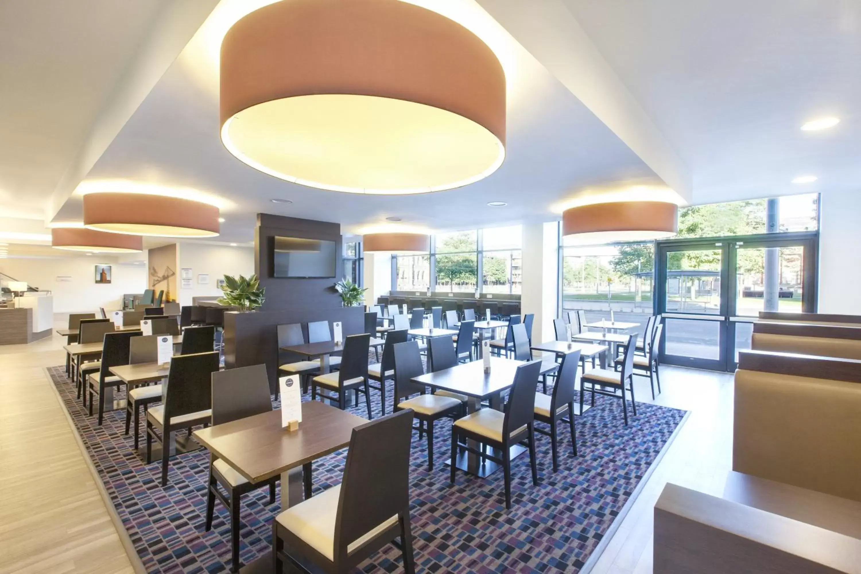 Breakfast, Restaurant/Places to Eat in Holiday Inn Express Middlesbrough - Centre Square, an IHG Hotel