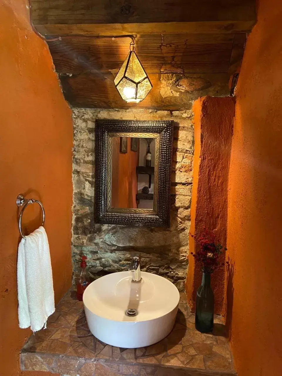 Bathroom in Hotel Mi Pueblito by Rotamundos