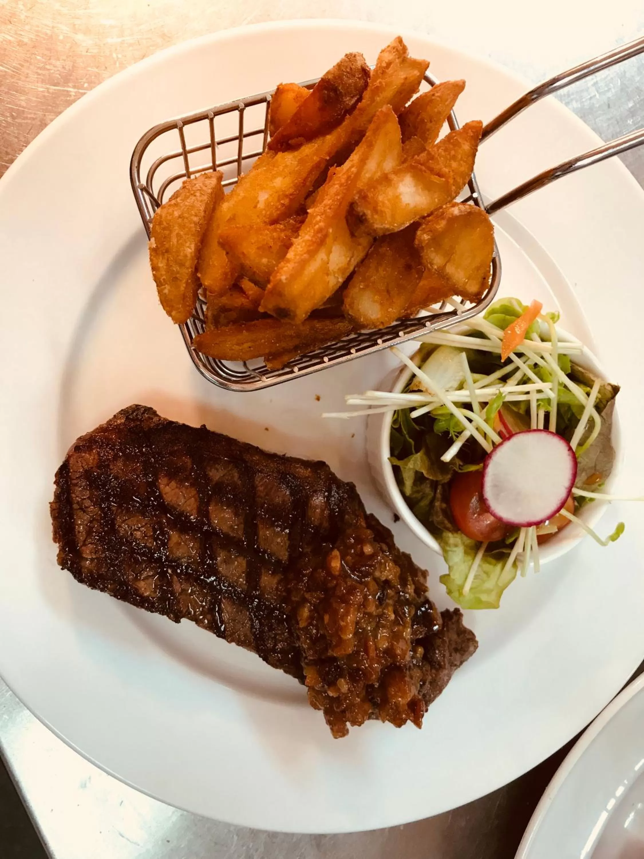 Restaurant/places to eat in The Nautilus