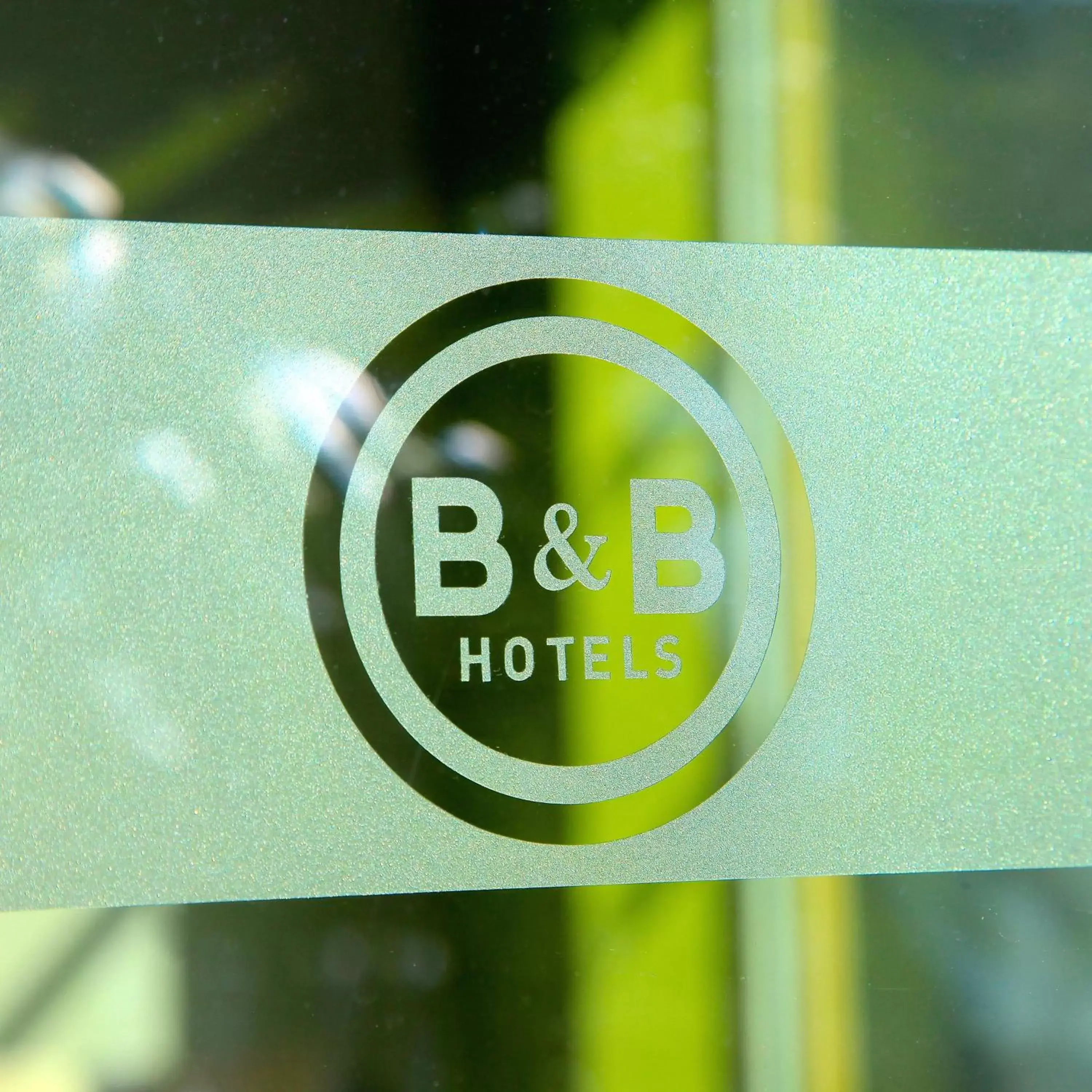 Property logo or sign, Property Logo/Sign in B&B HOTEL Lyon Sud États-Unis