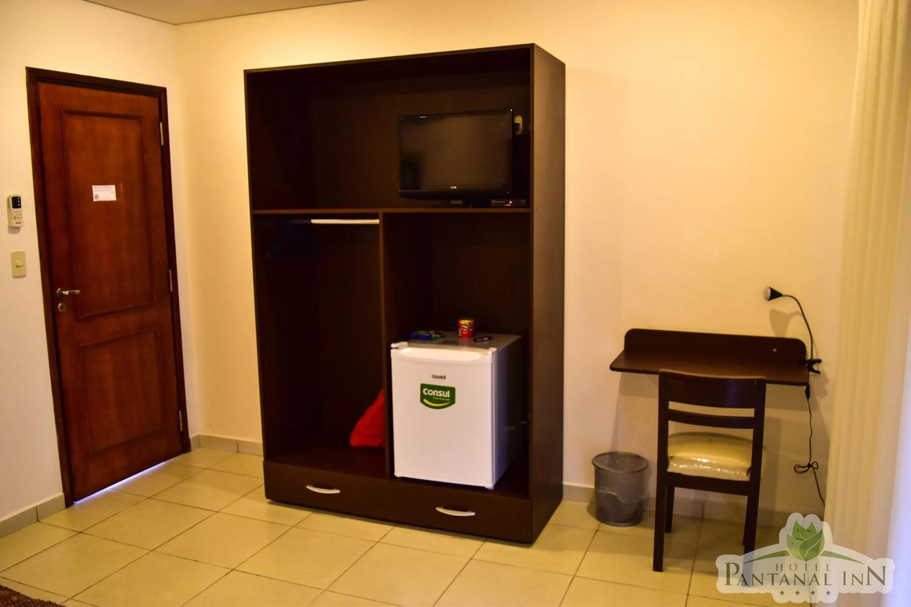 Living room, TV/Entertainment Center in Hotel Pantanal Inn