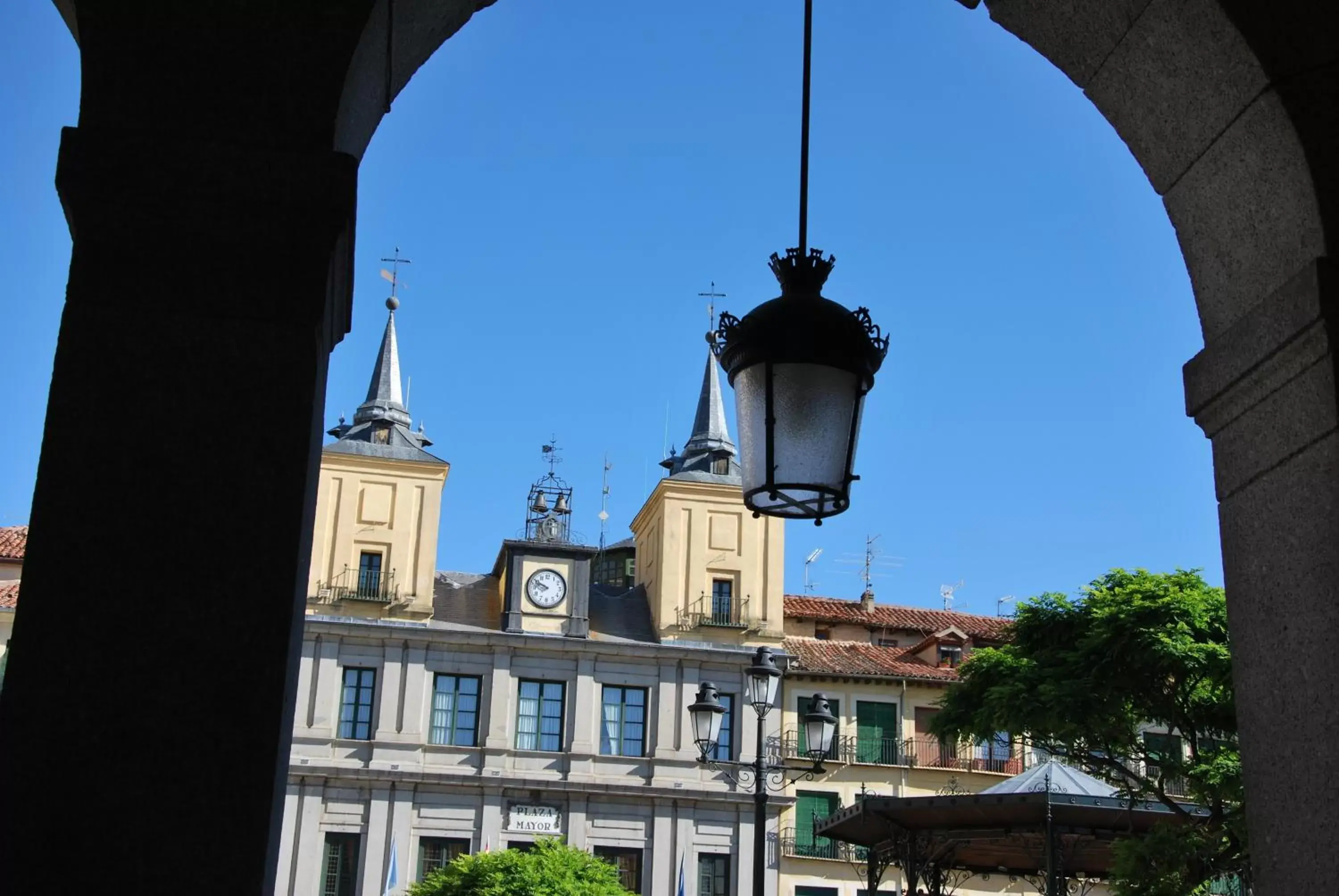 Facade/entrance in Infanta Isabel by Recordis Hotels