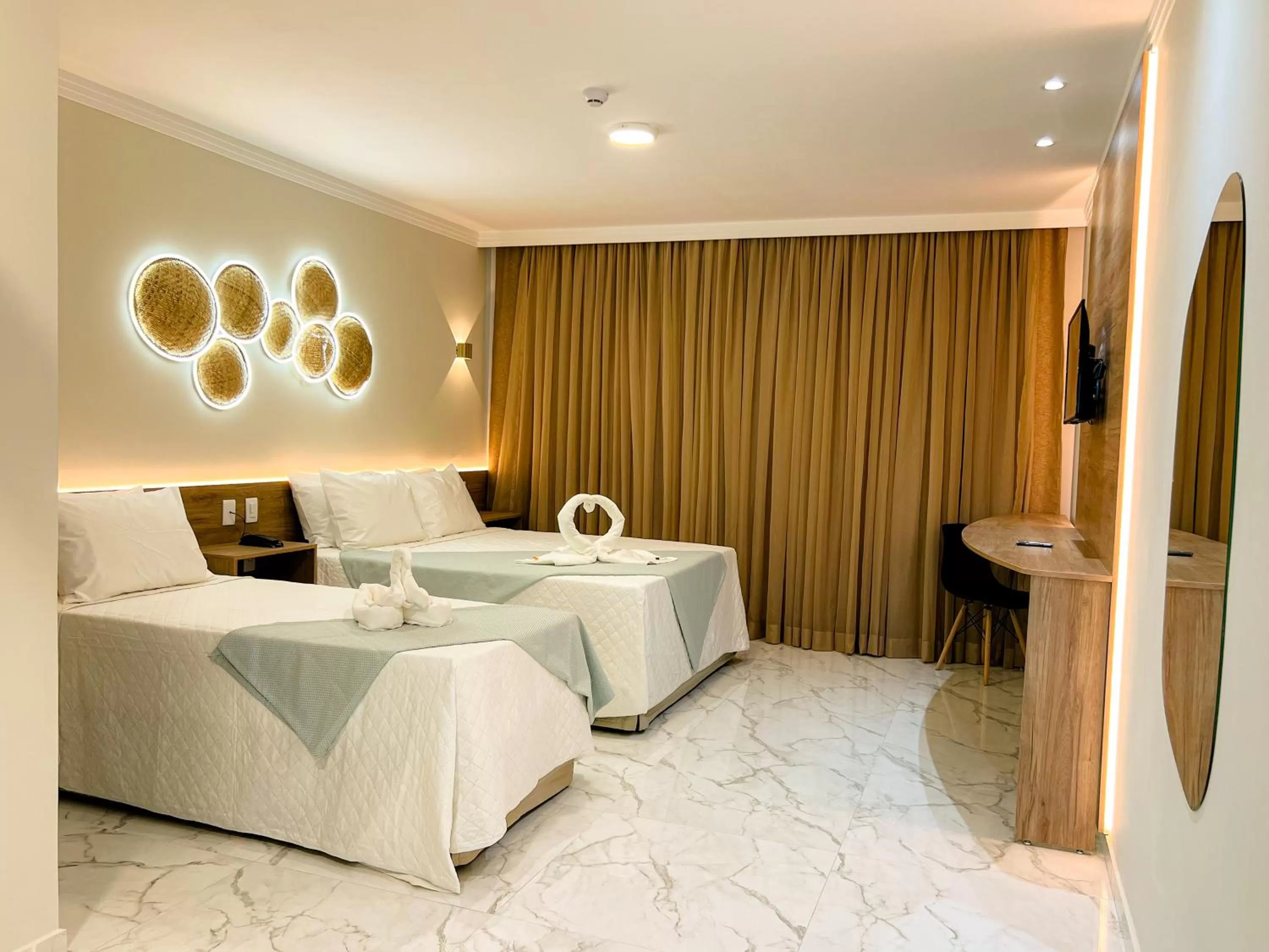 Photo of the whole room, Bed in Pousada Marítimos