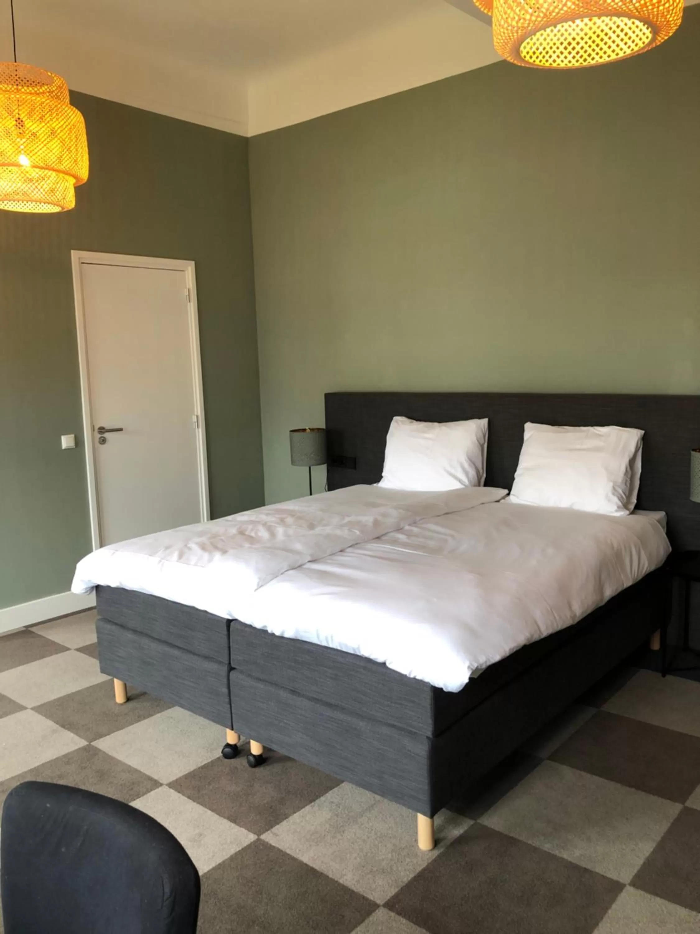 Bed in De Pastorie Bed & Breakfast