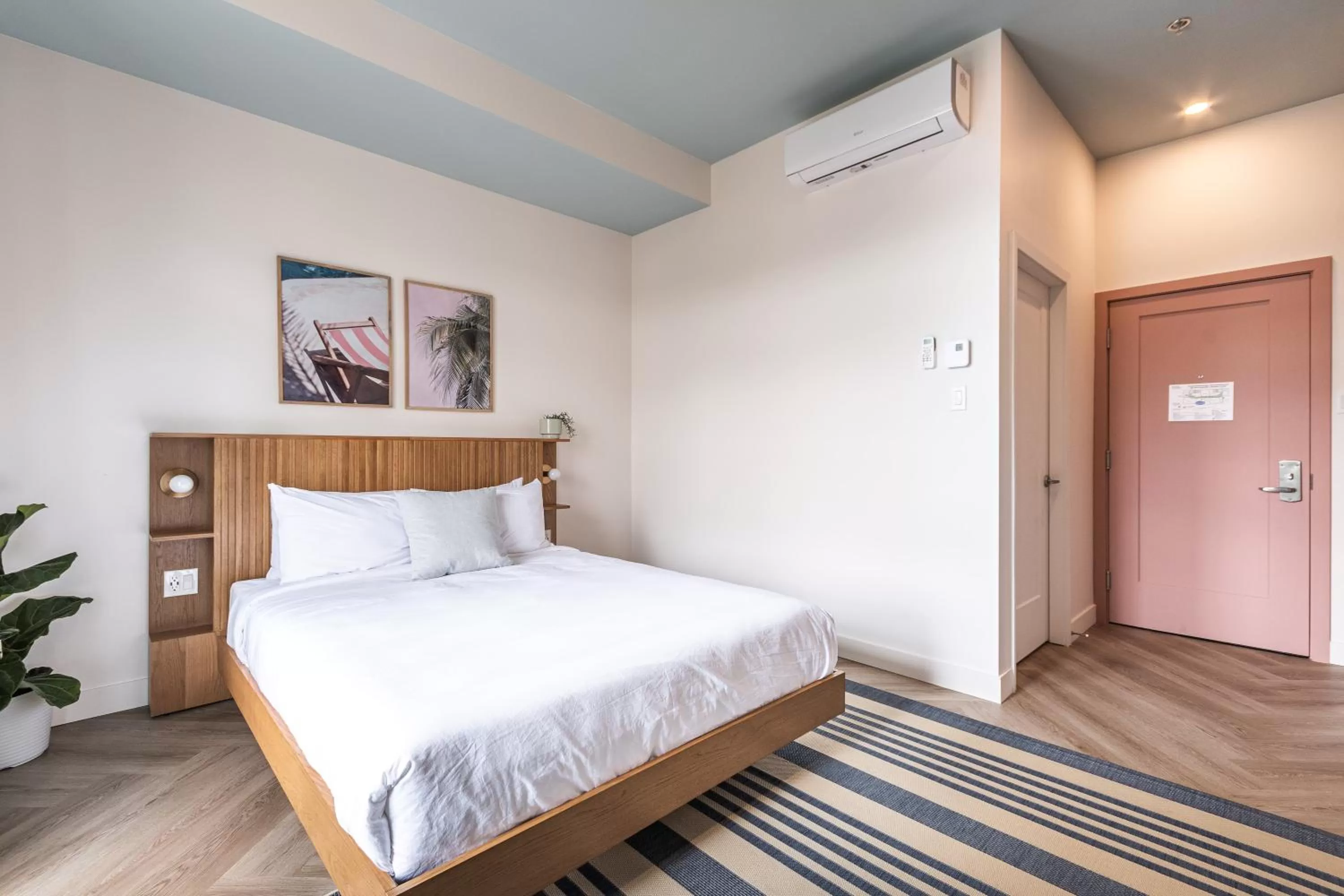 Queen Room in Hôtel le Rosay