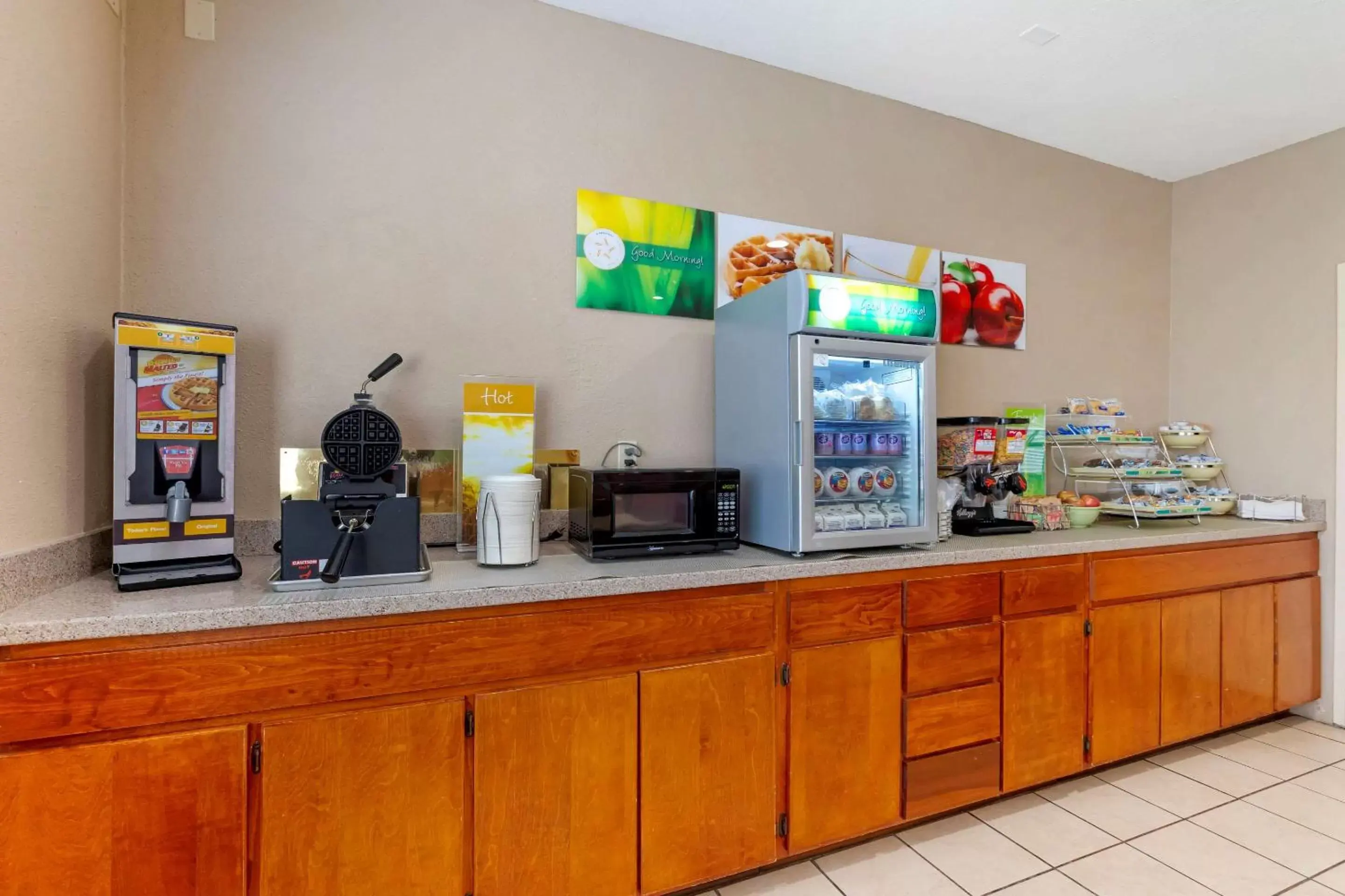 Restaurant/places to eat in Quality Inn & Suites Keokuk North