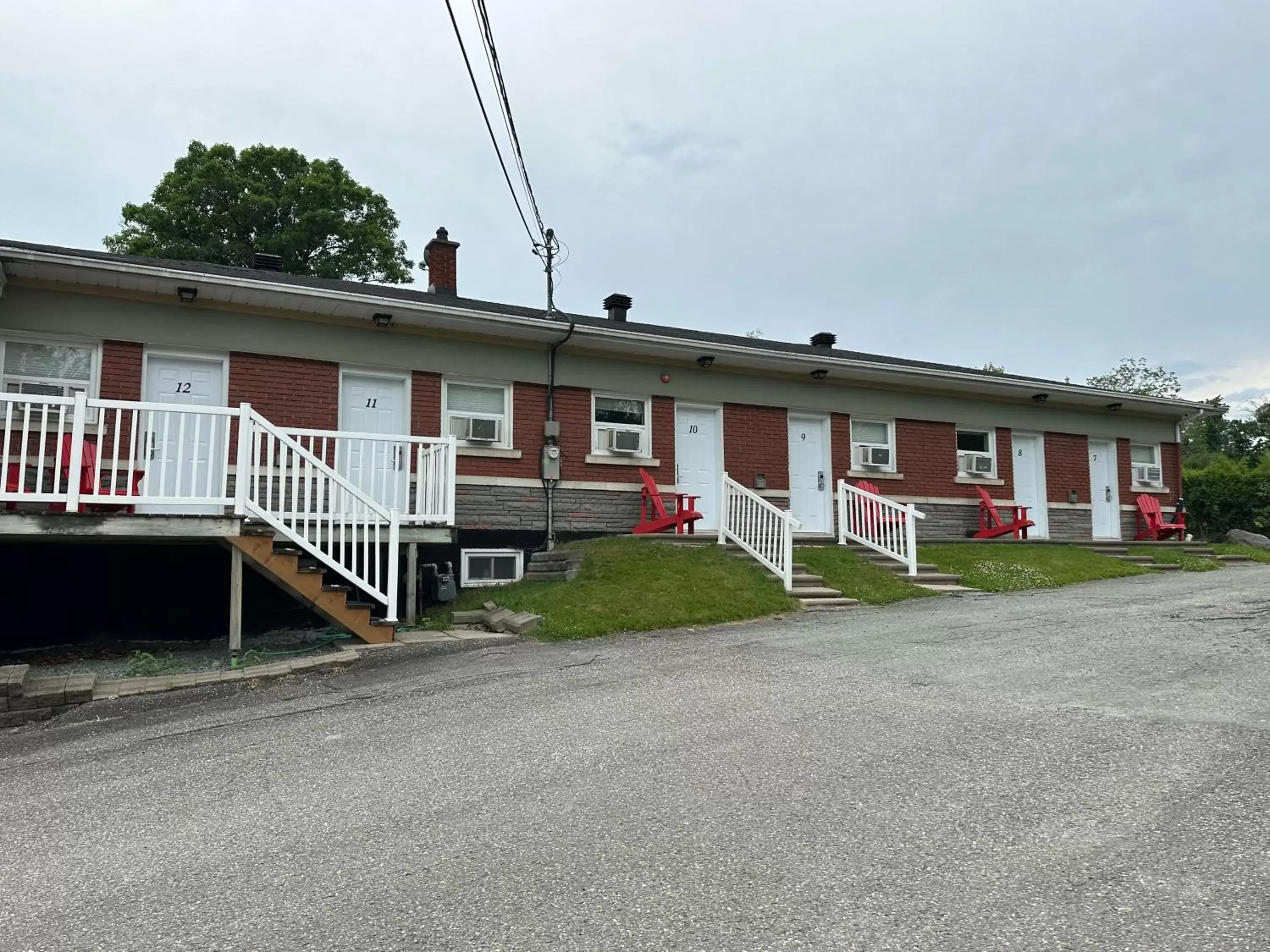 Property Building in Motel Le Refuge