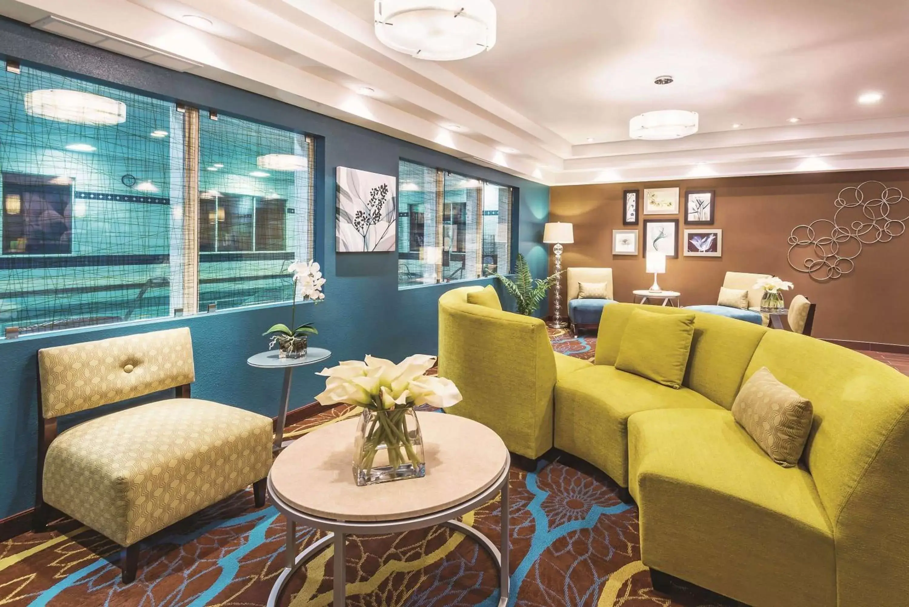 Lobby or reception, Seating Area in La Quinta by Wyndham Boise Towne Square