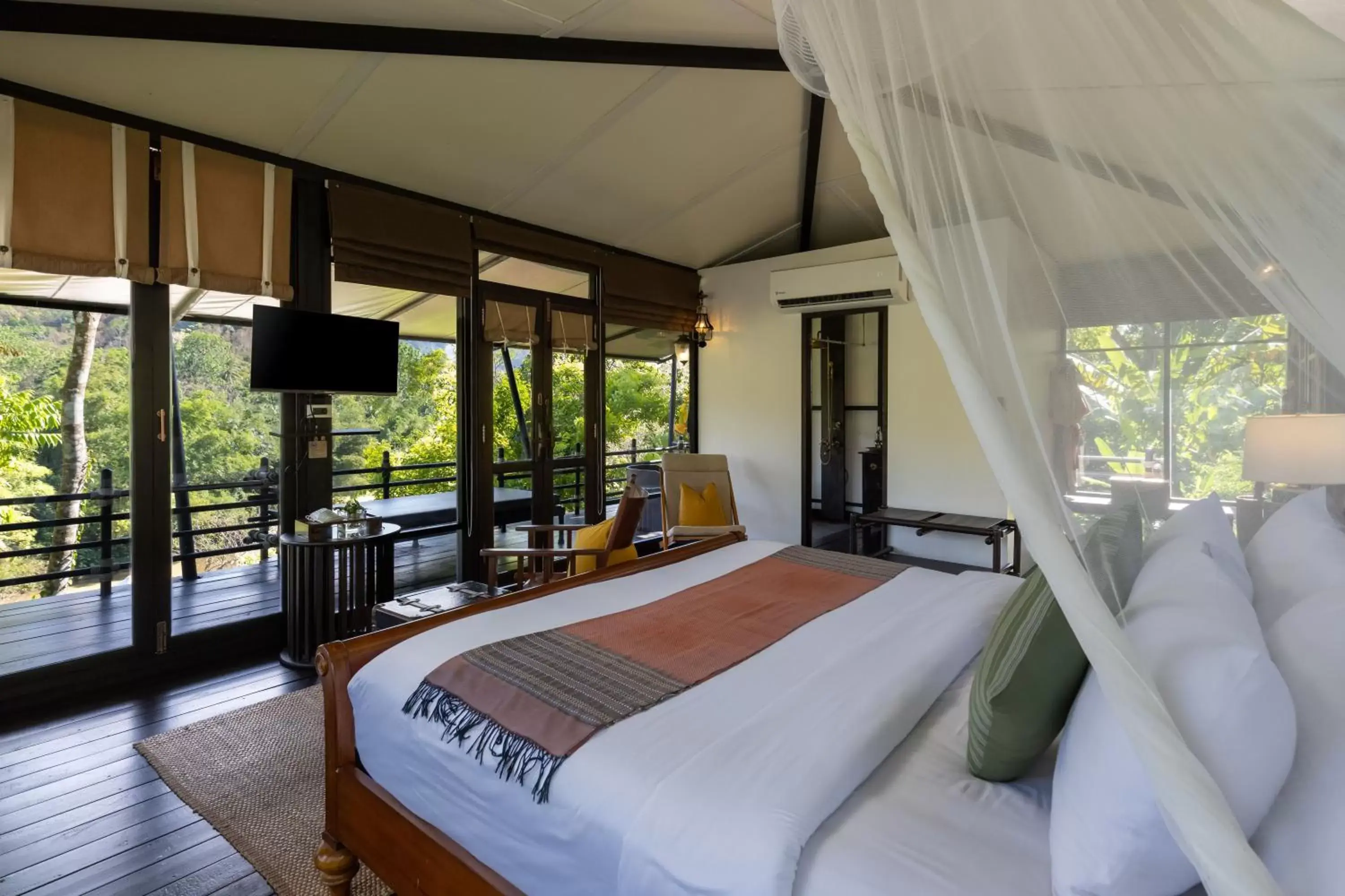 View (from property/room), Bed in Kachonghills Tented Resort Trang