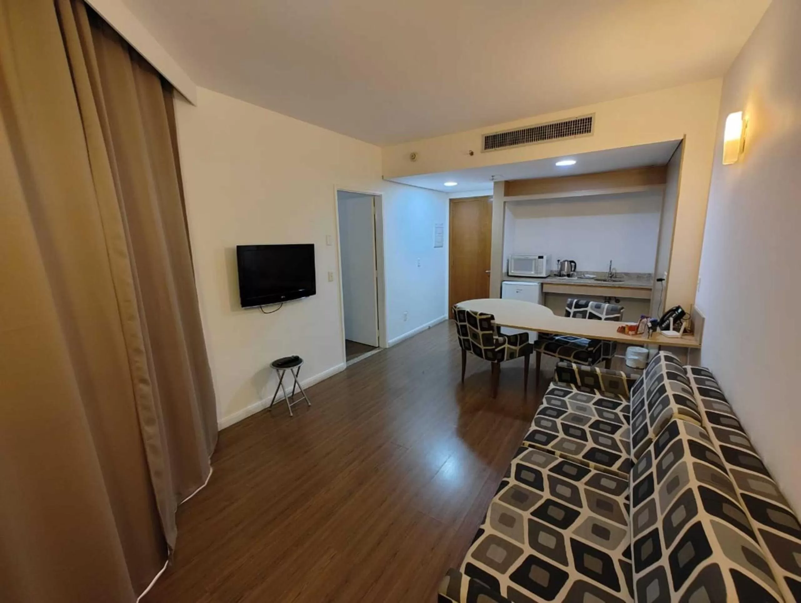 View (from property/room), Kitchen/Kitchenette in Summit Suítes Hotel Santos