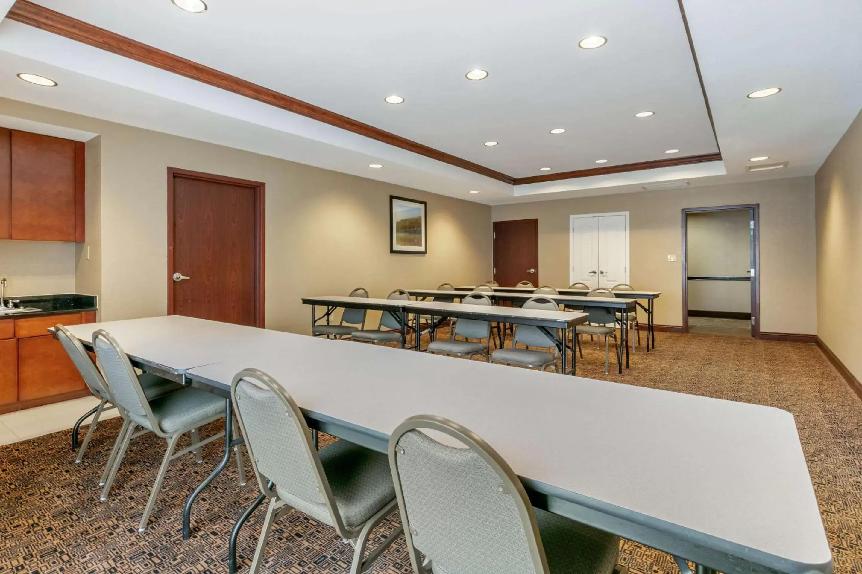 Meeting/conference room in Comfort Suites Forrest City