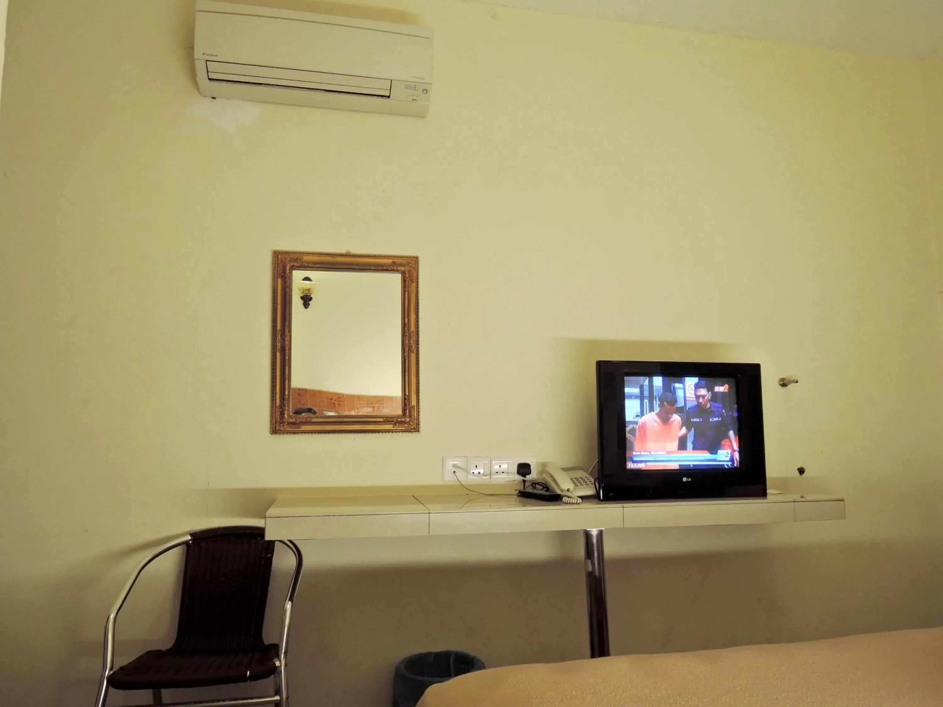 TV/Entertainment Center in Hotel Seri Nilai