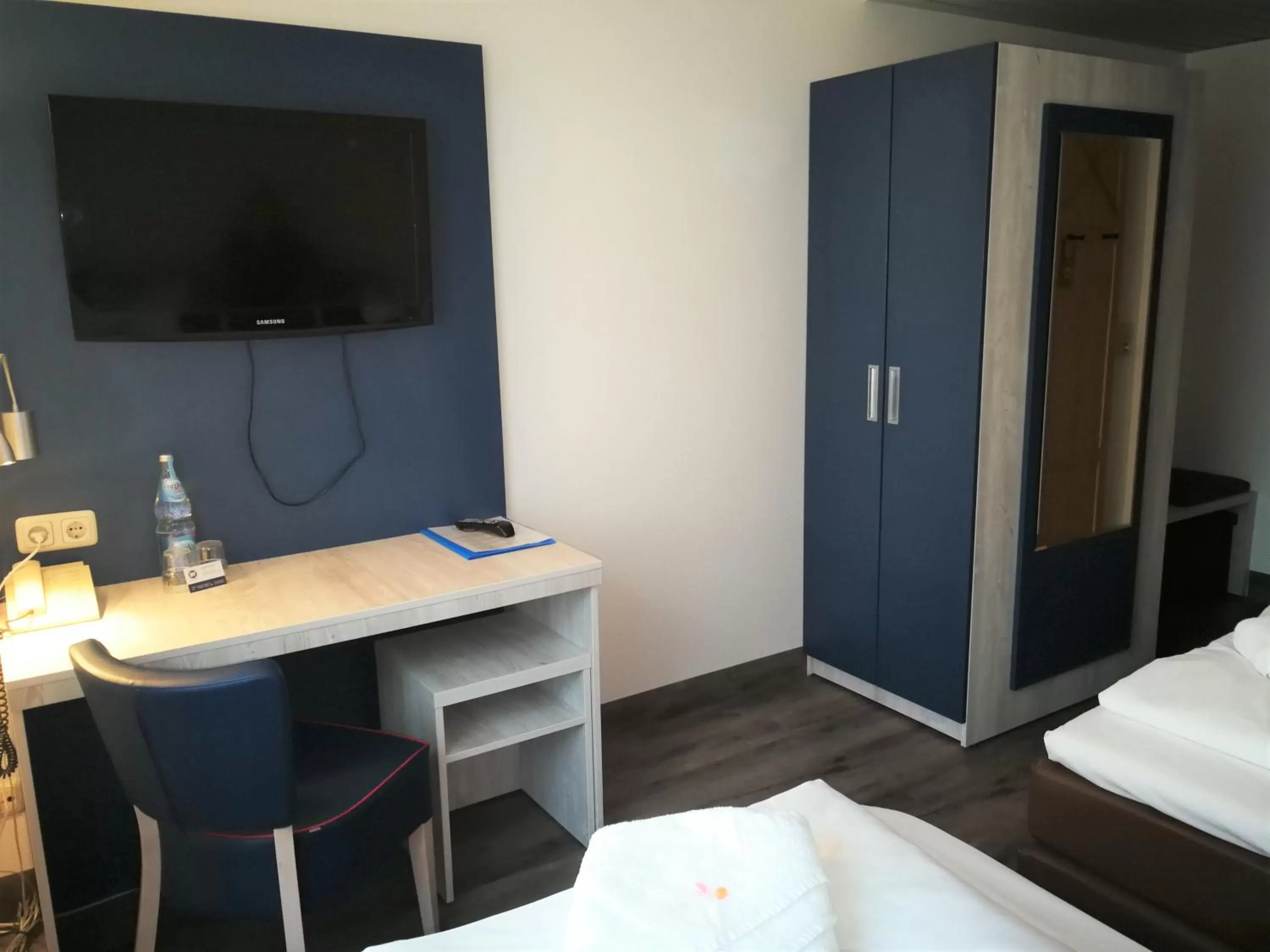 Bed in Hotel NEAR BY