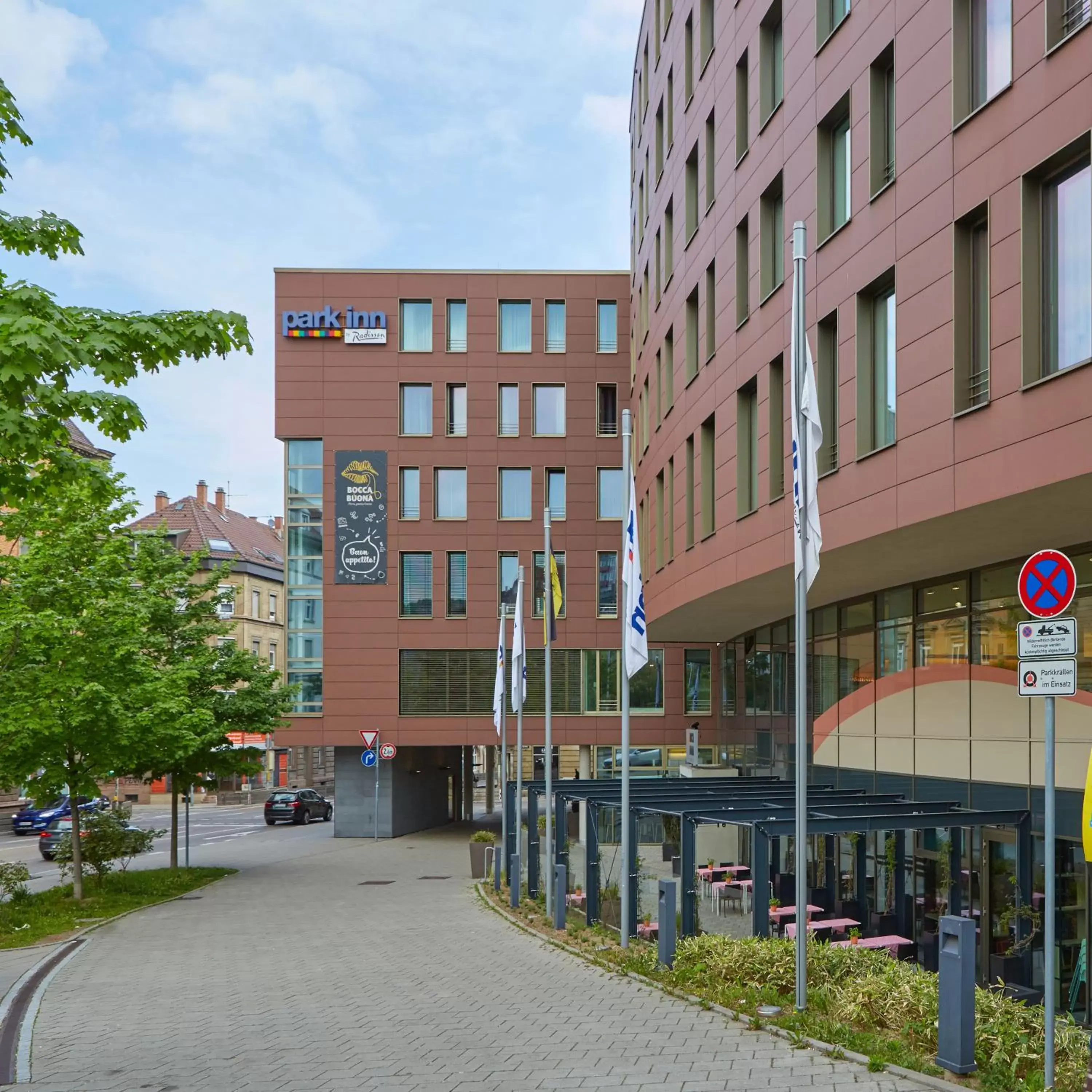 Facade/entrance, Property Building in Park Inn by Radisson Stuttgart