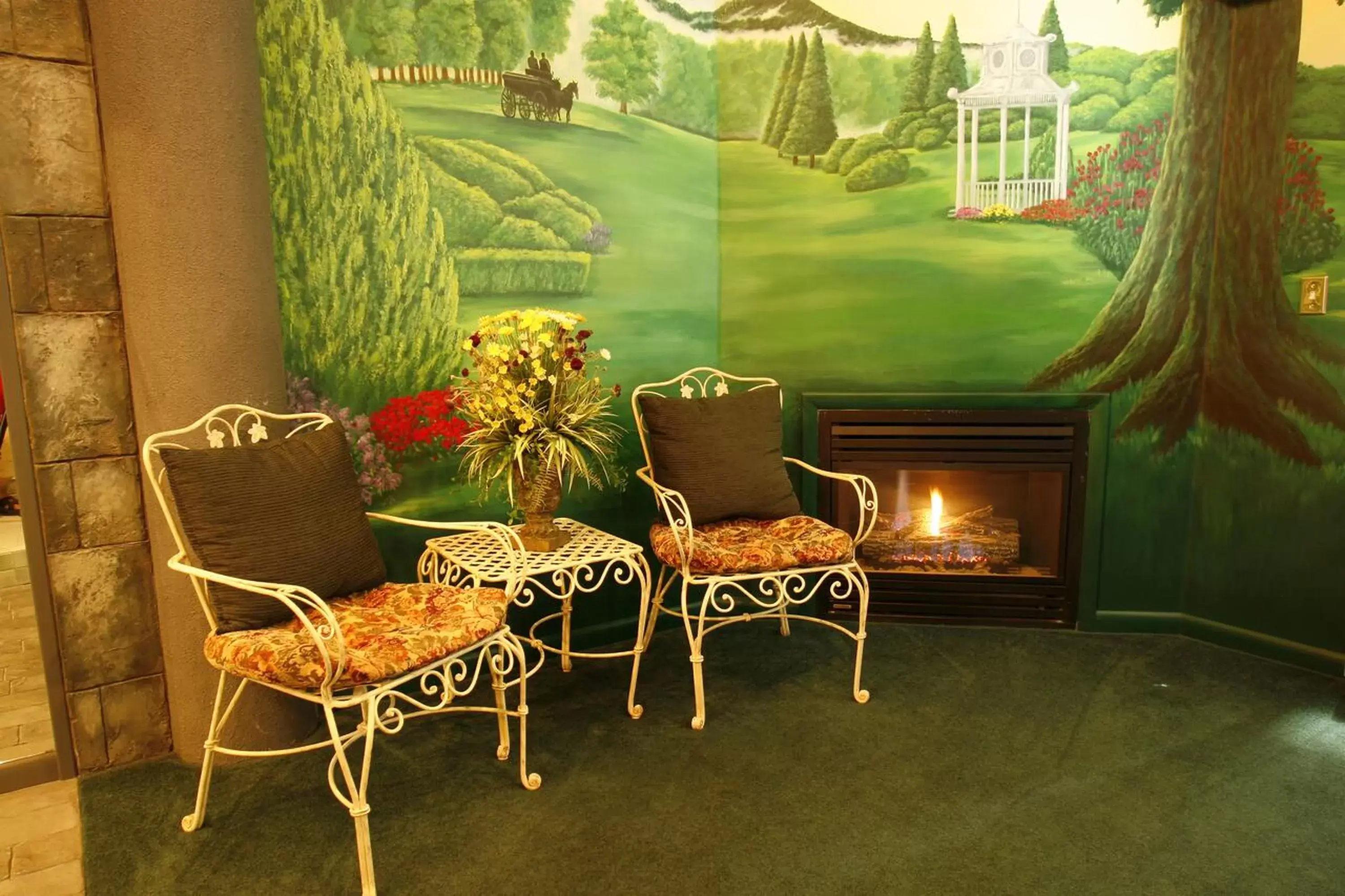 Seating Area in Black Swan Inn Luxurious Theme Rooms