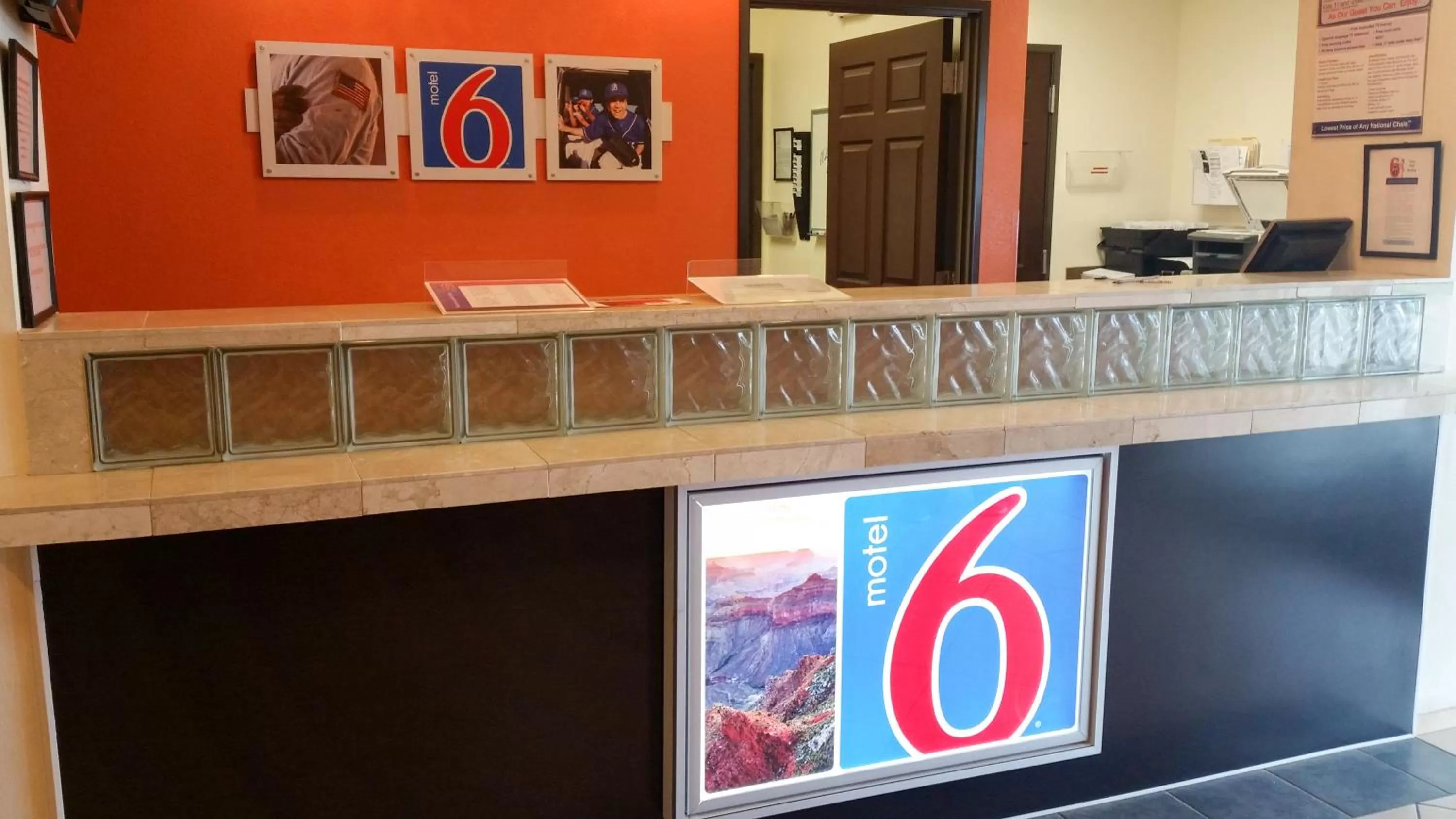 Lobby or reception in Motel 6-Norman, OK