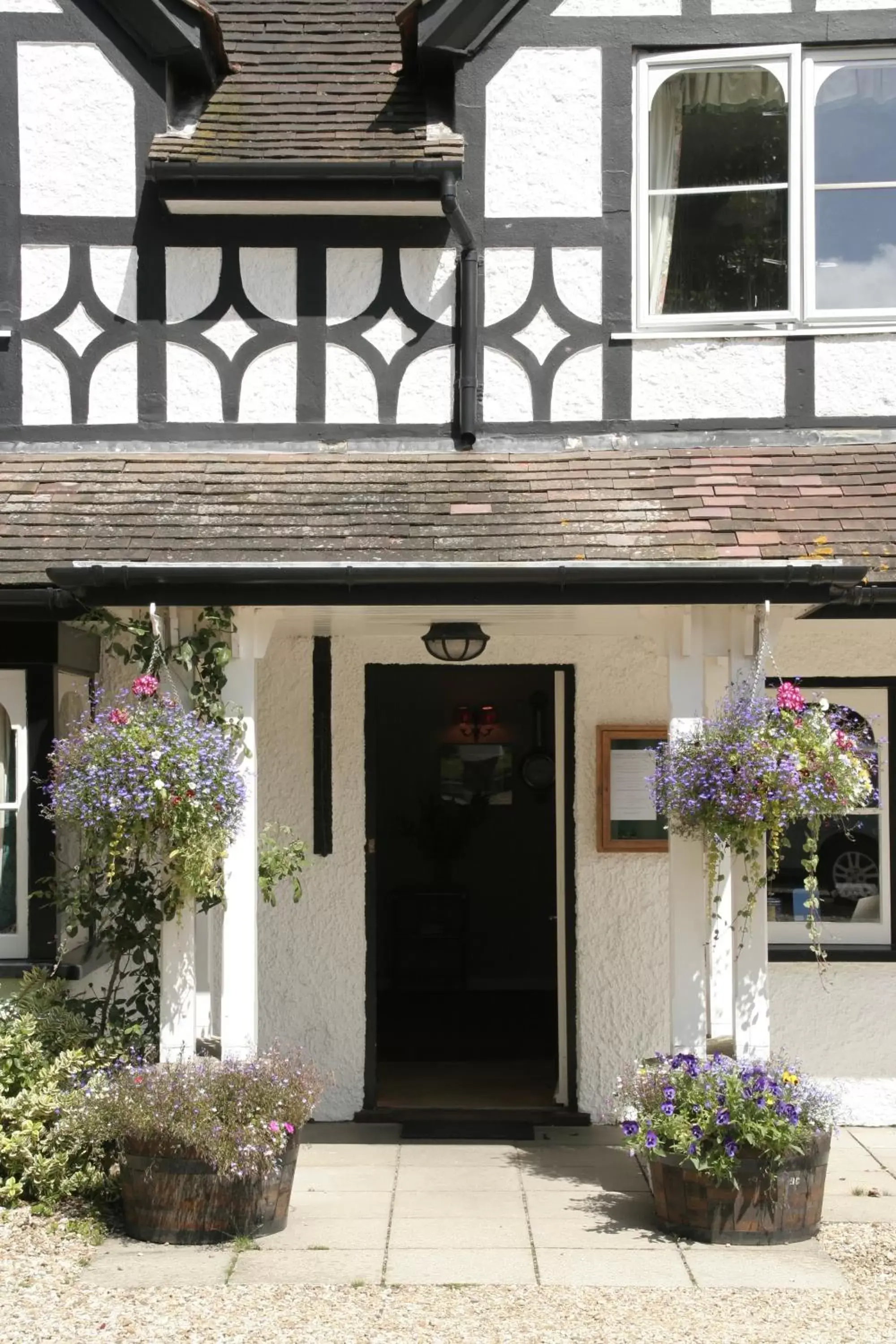 Facade/entrance in South Lawn Hotel