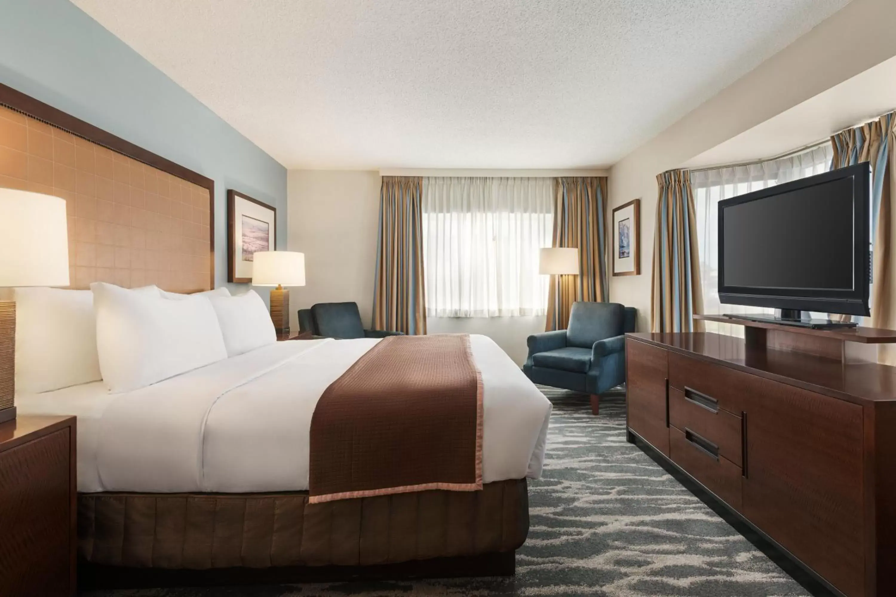 TV/Entertainment Center in Travelodge by Wyndham Calgary South