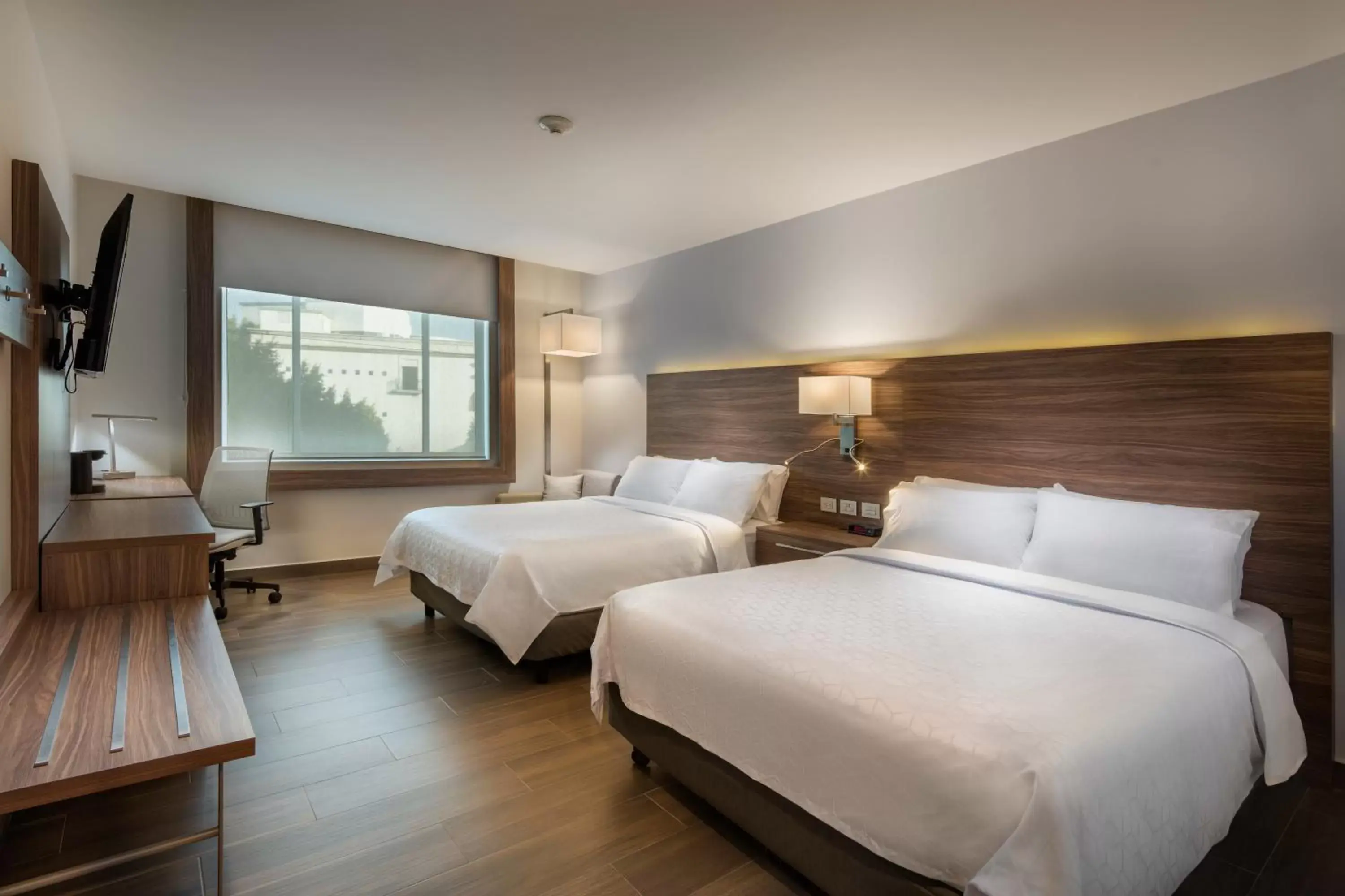 Bedroom, Bed in Holiday Inn Express Puebla, an IHG Hotel