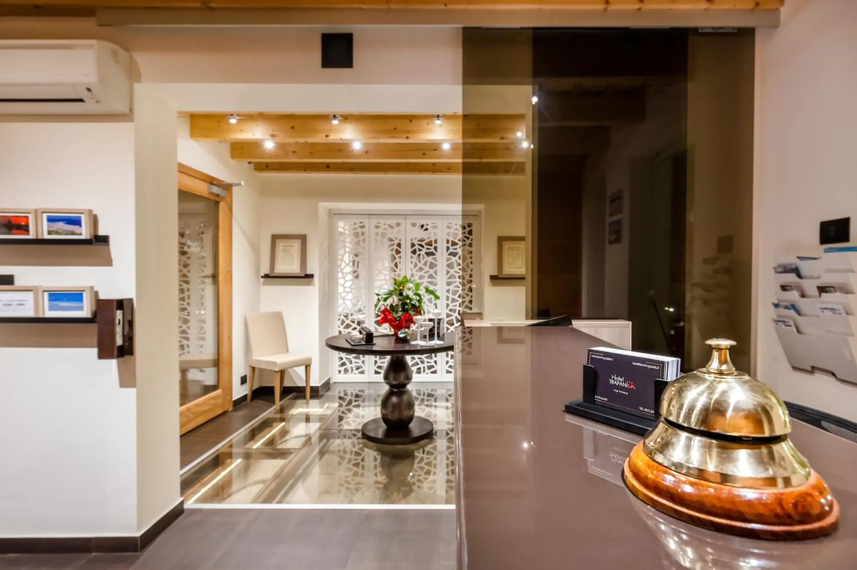 Lobby or reception in Hotel Trapani In Lobby or reception in Hotel Trapani In