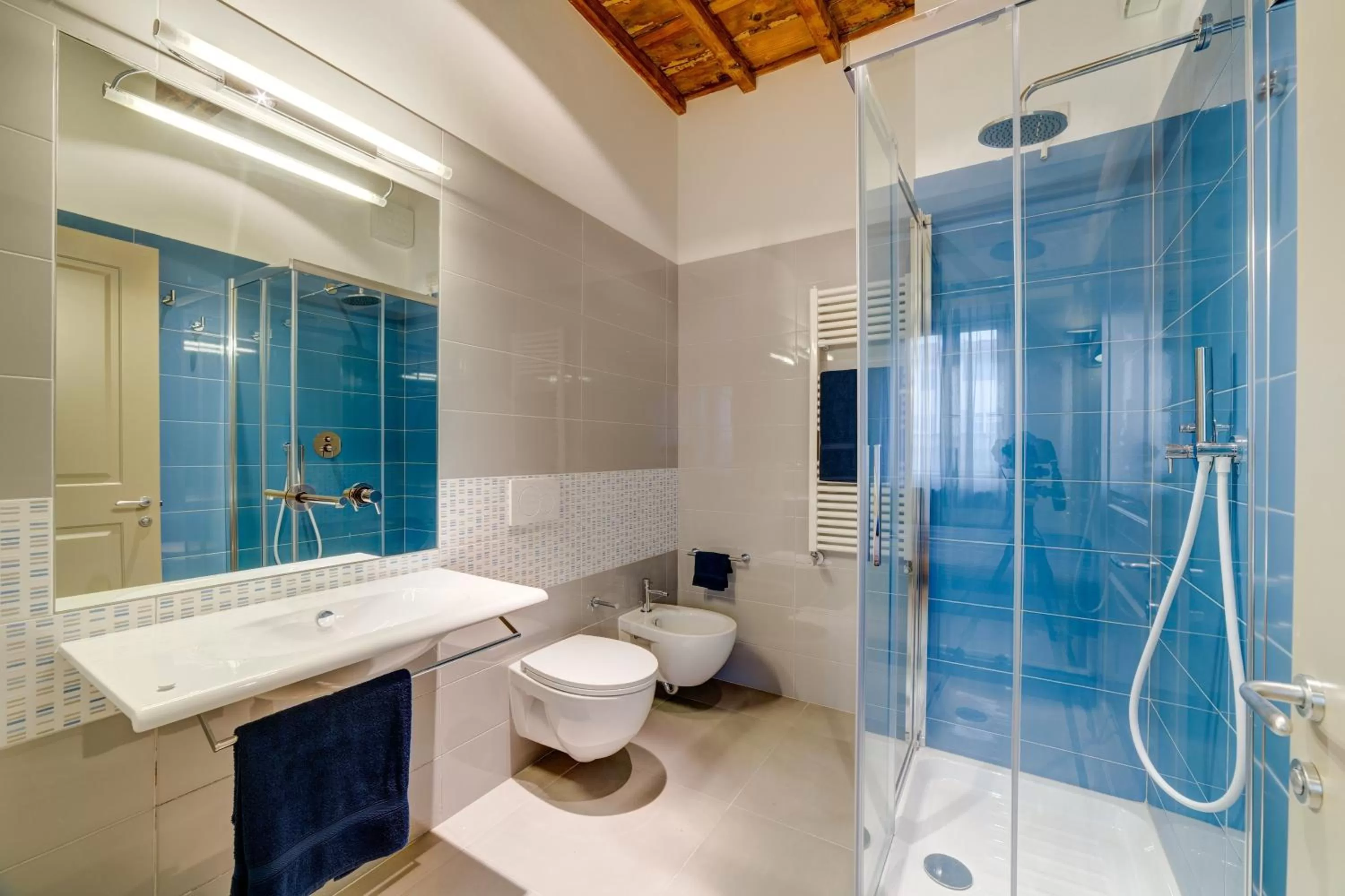 Bathroom in Palazzo Mannaioni Suites