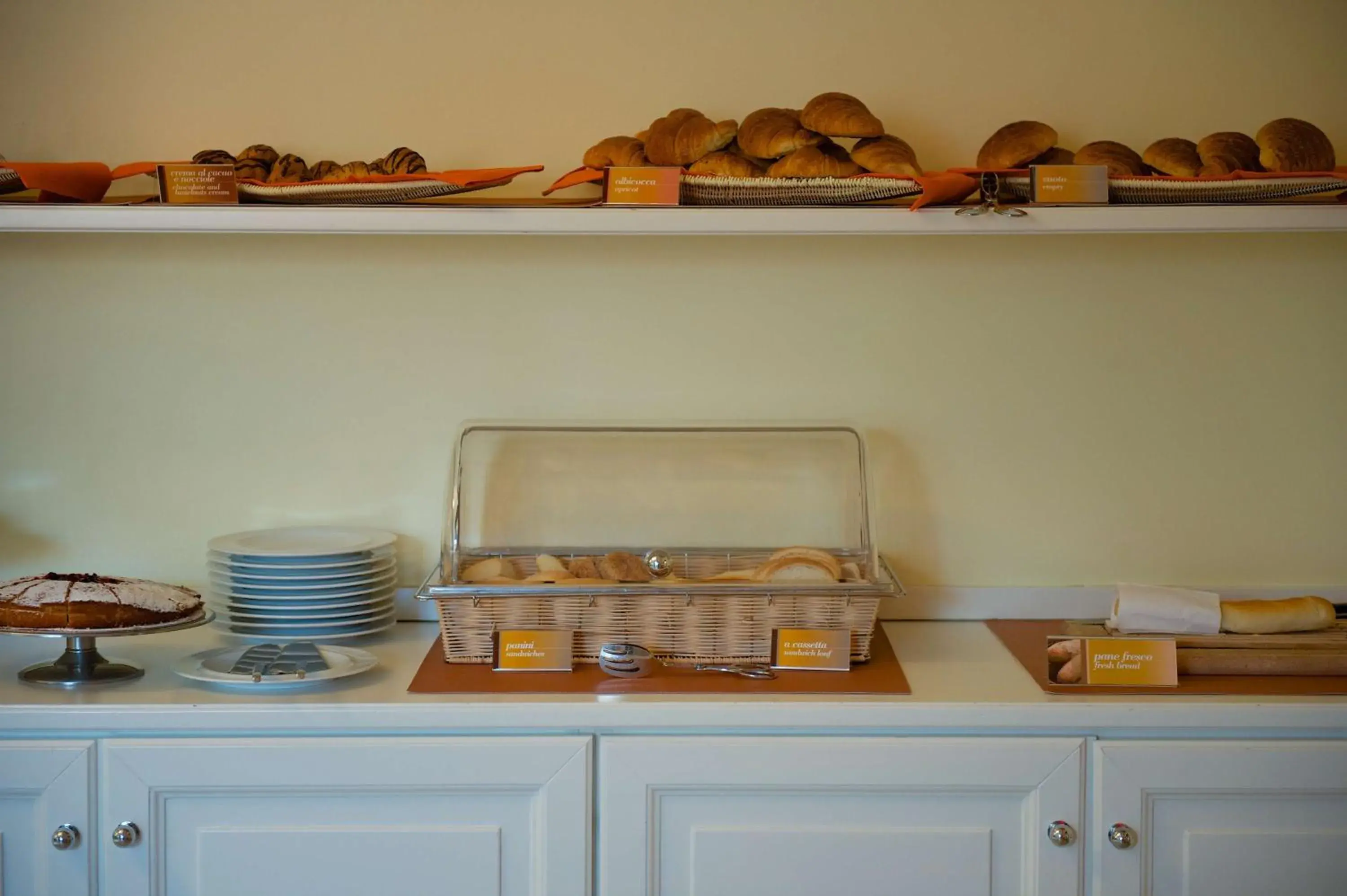 Restaurant/places to eat in Best Western Crystal Palace Hotel Restaurant/places to eat in Best Western Crystal Palace Hotel