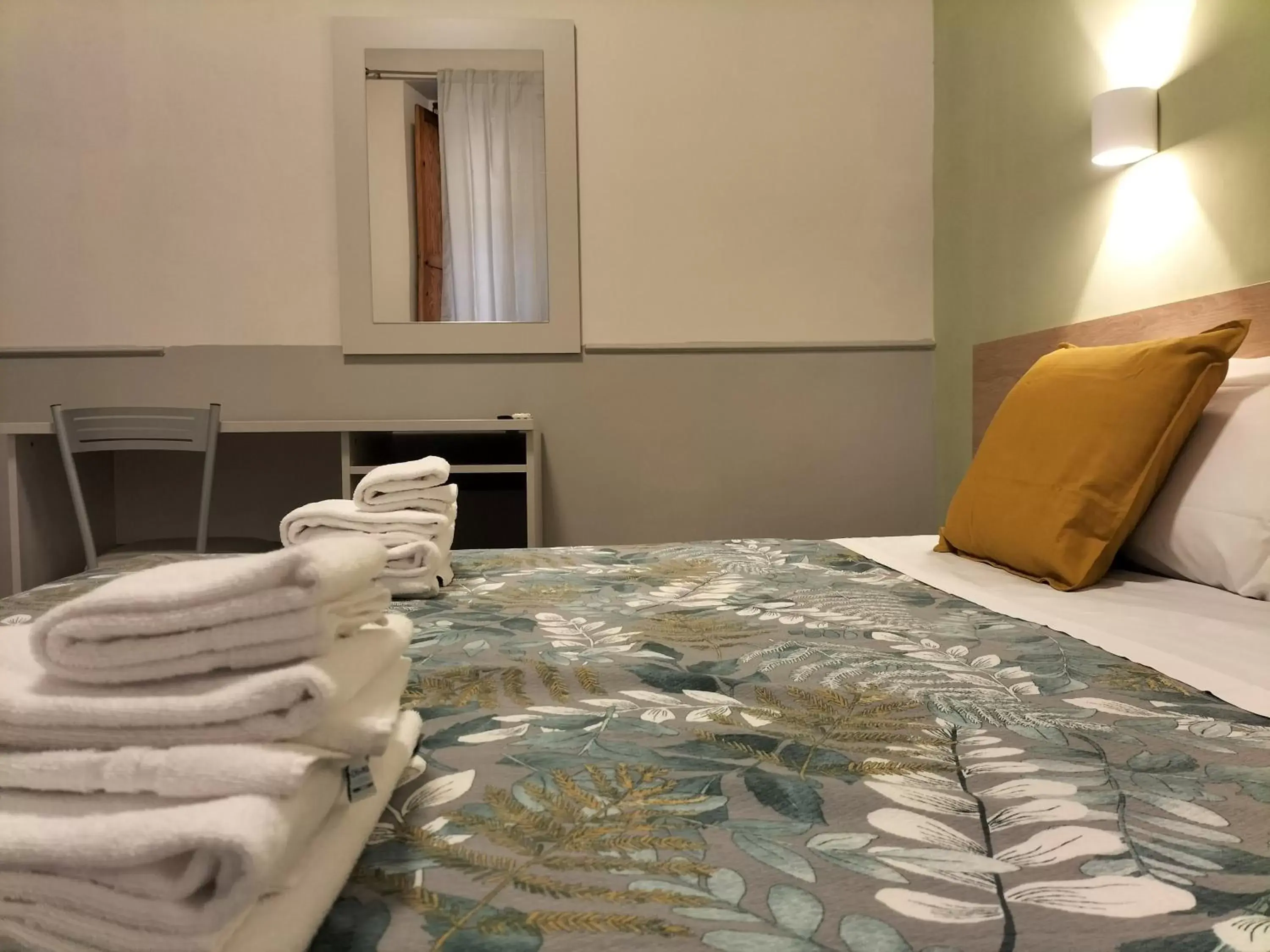 Bed in Hotel Camilla Guelfa
