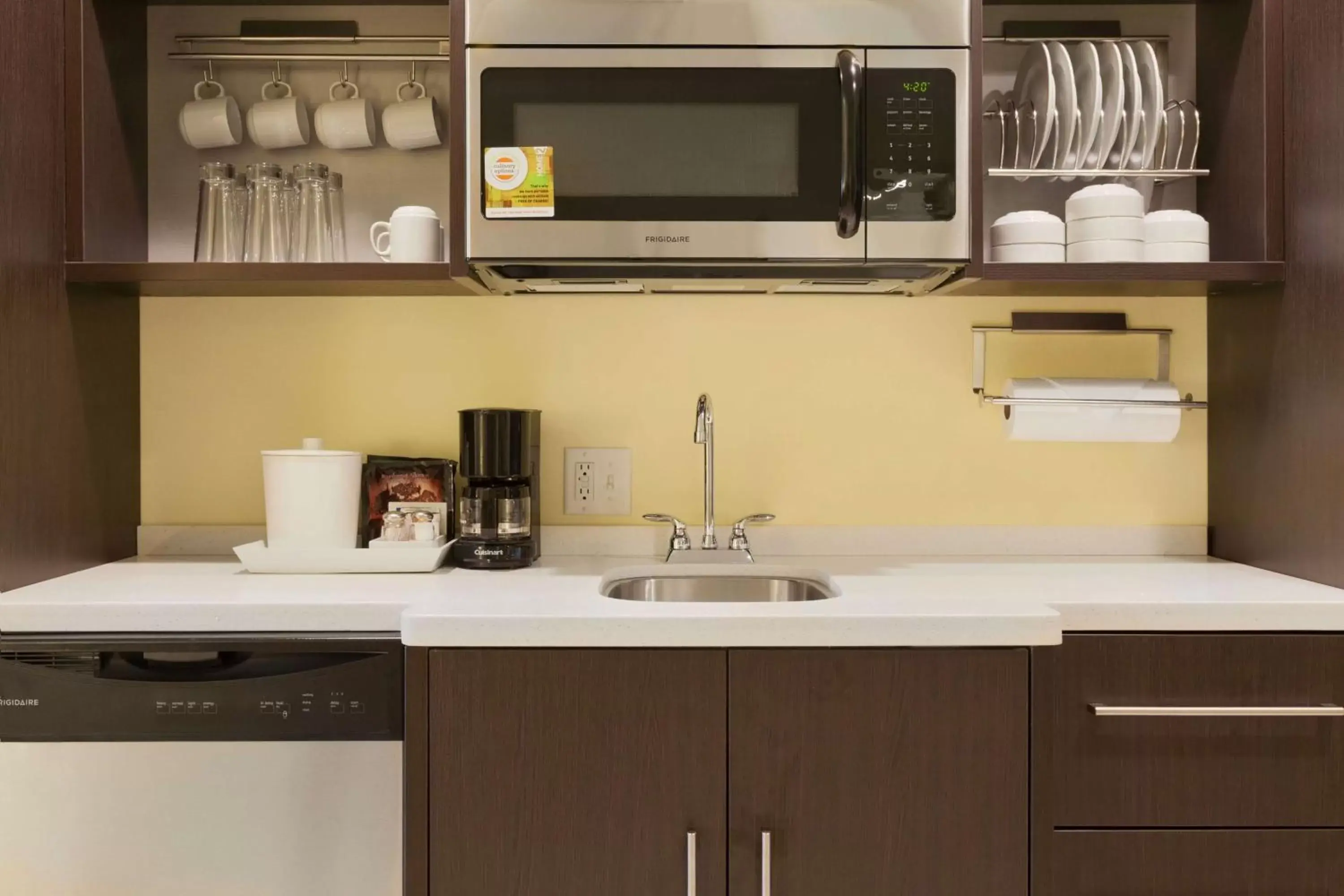 Kitchen or kitchenette, Kitchen/Kitchenette in Home2 Suites by Hilton Oklahoma City South