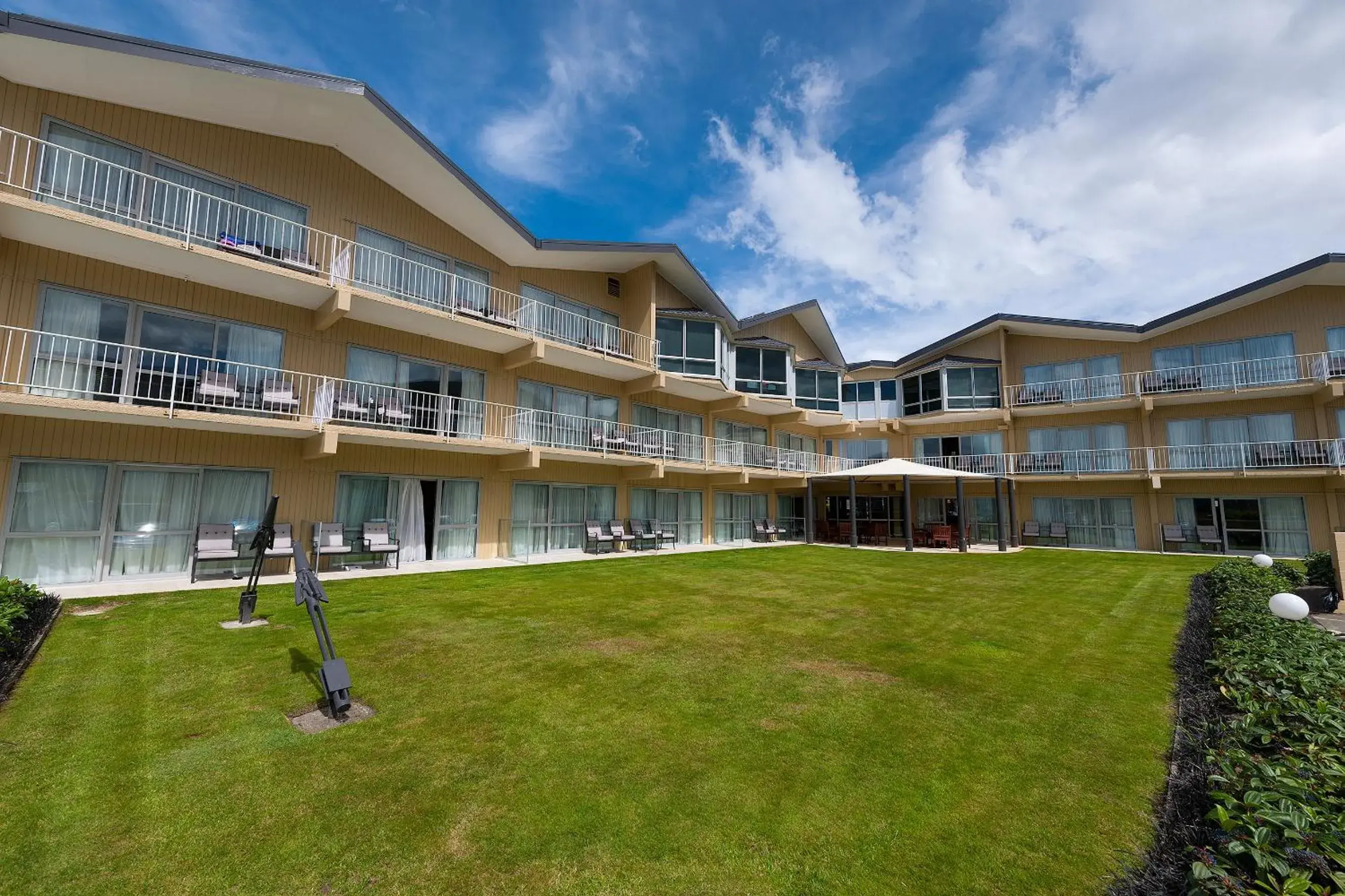 Facade/entrance, Property Building in Beachcomber Inn (Picton)