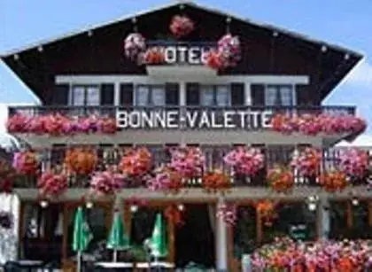 Facade/entrance, Property Building in Bonne Valette