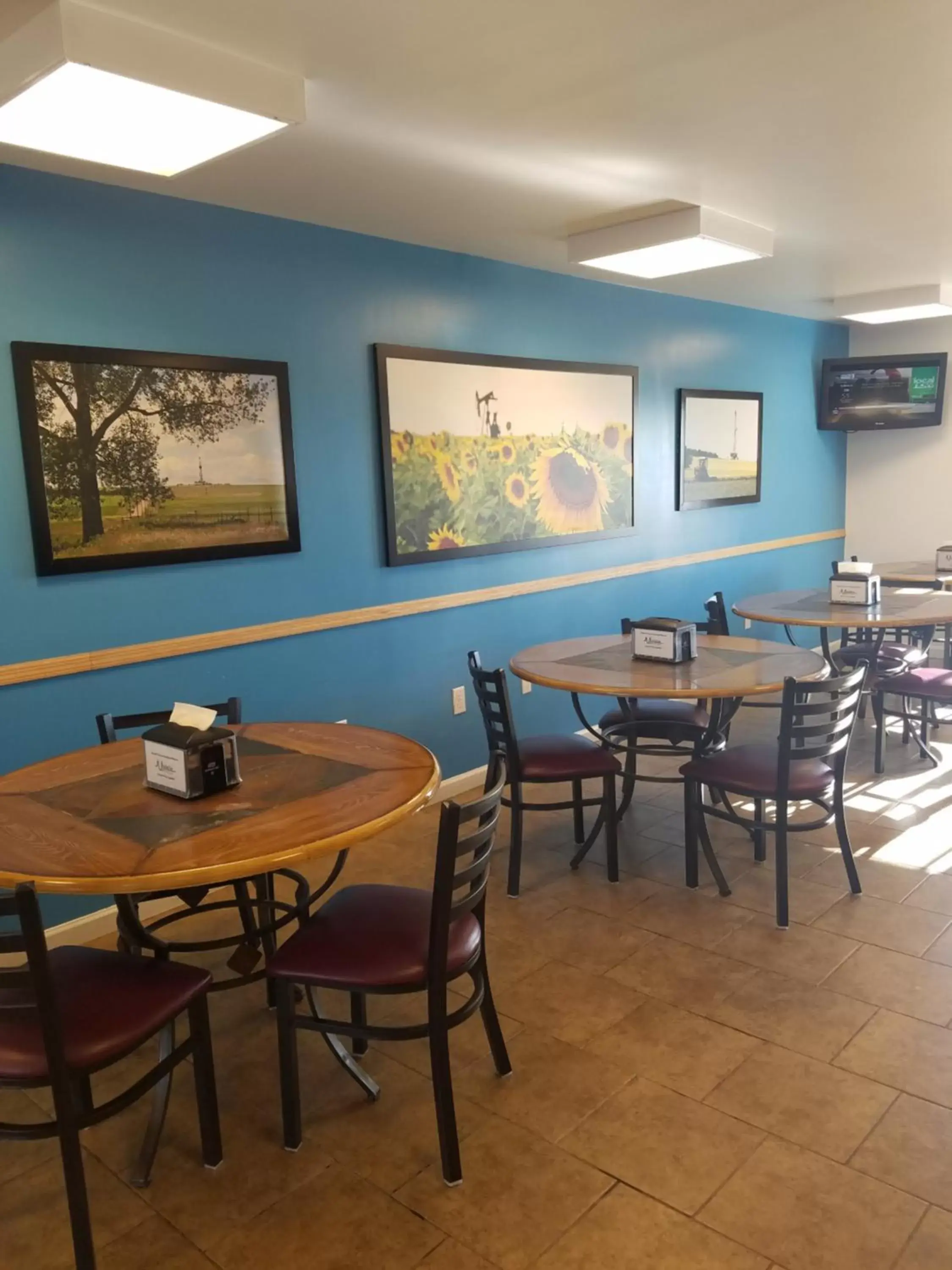 Dining area, Restaurant/Places to Eat in Ramada by Wyndham Williston