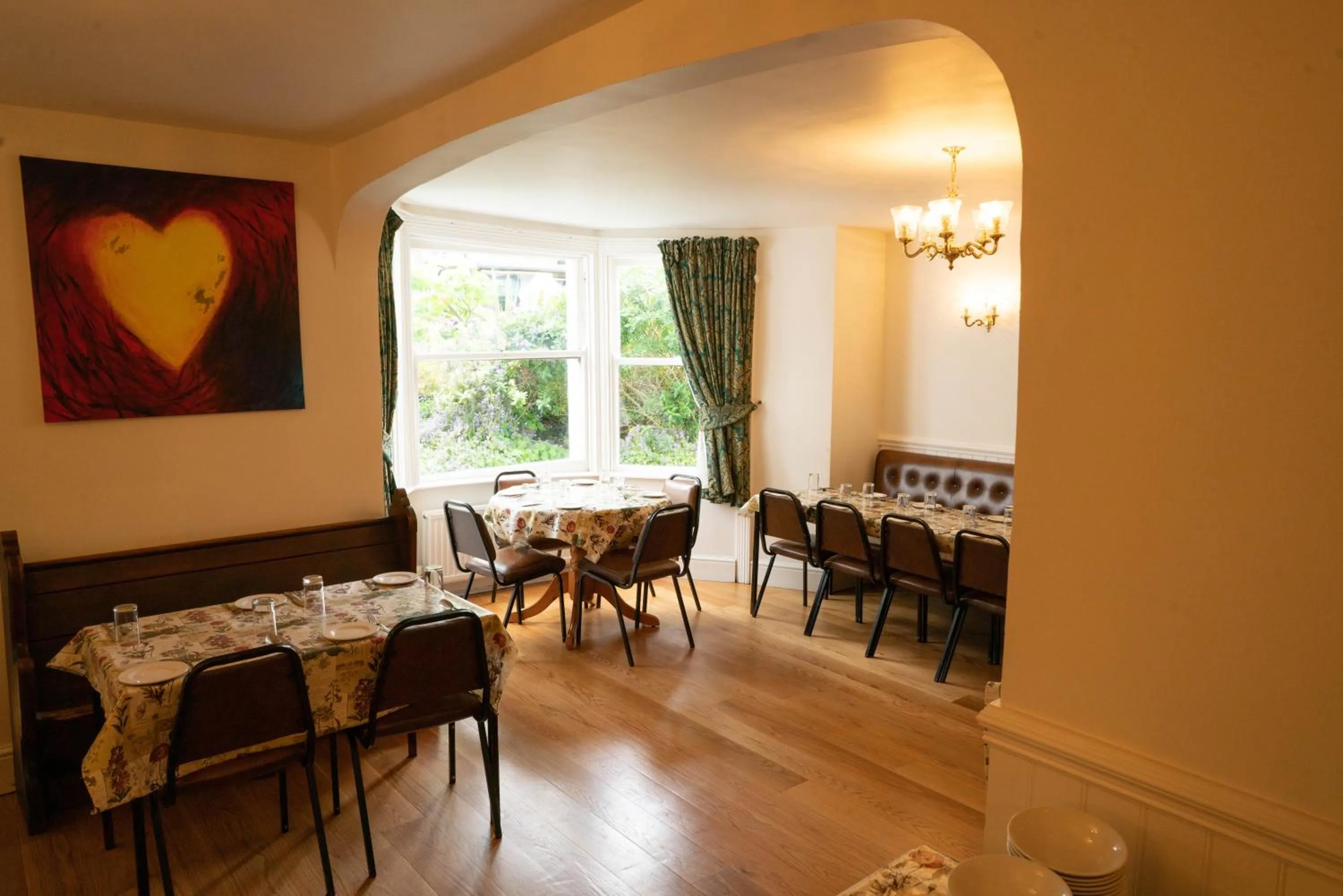 Dining area in Llandudno Hostel