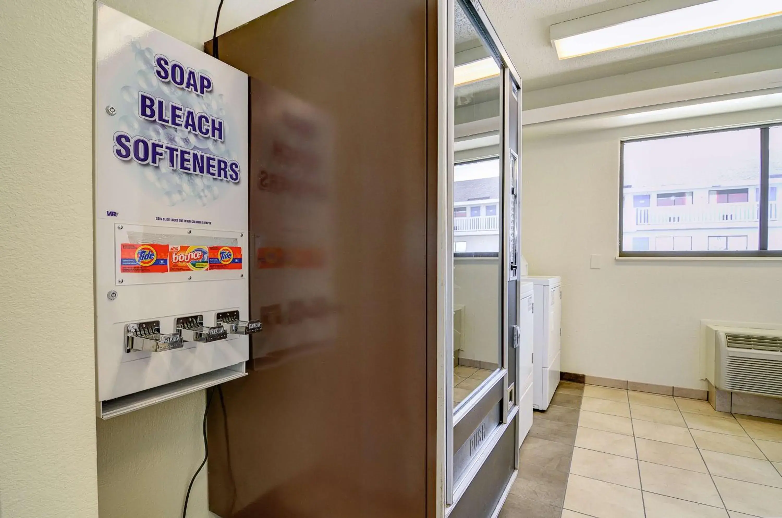 On site in Motel 6-Springfield, MO - North On site in Motel 6-Springfield, MO - North