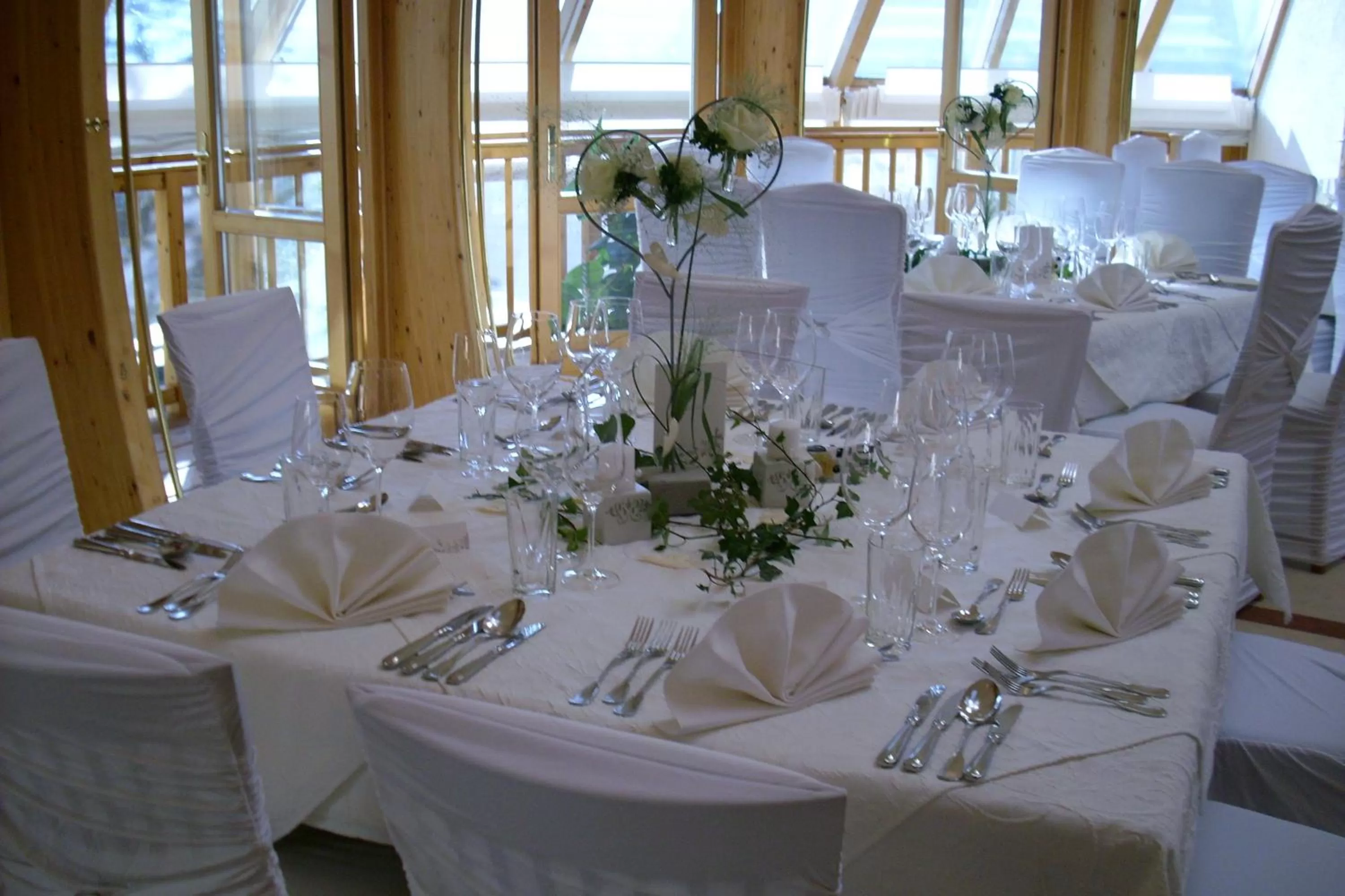 Restaurant/places to eat in Scheffer's Hotel