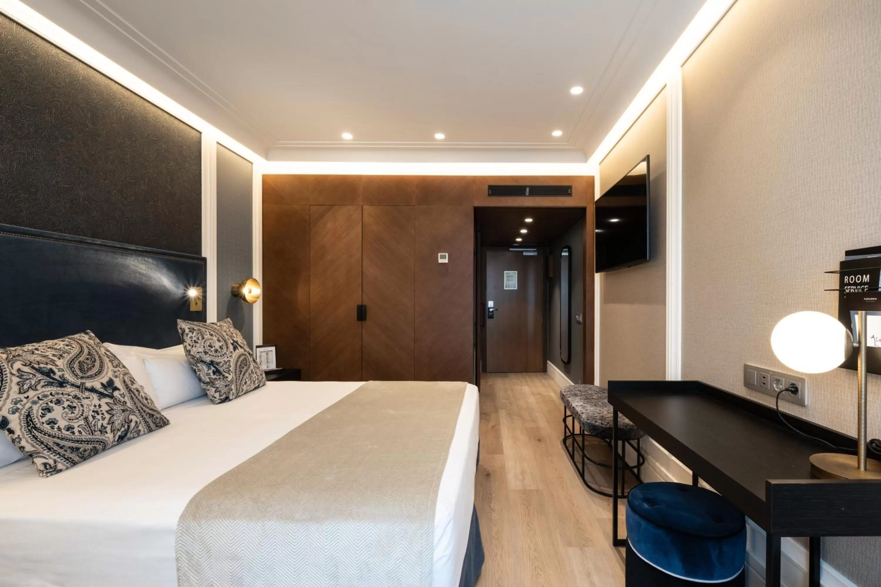 Bed in Catalonia Plaza Catalunya